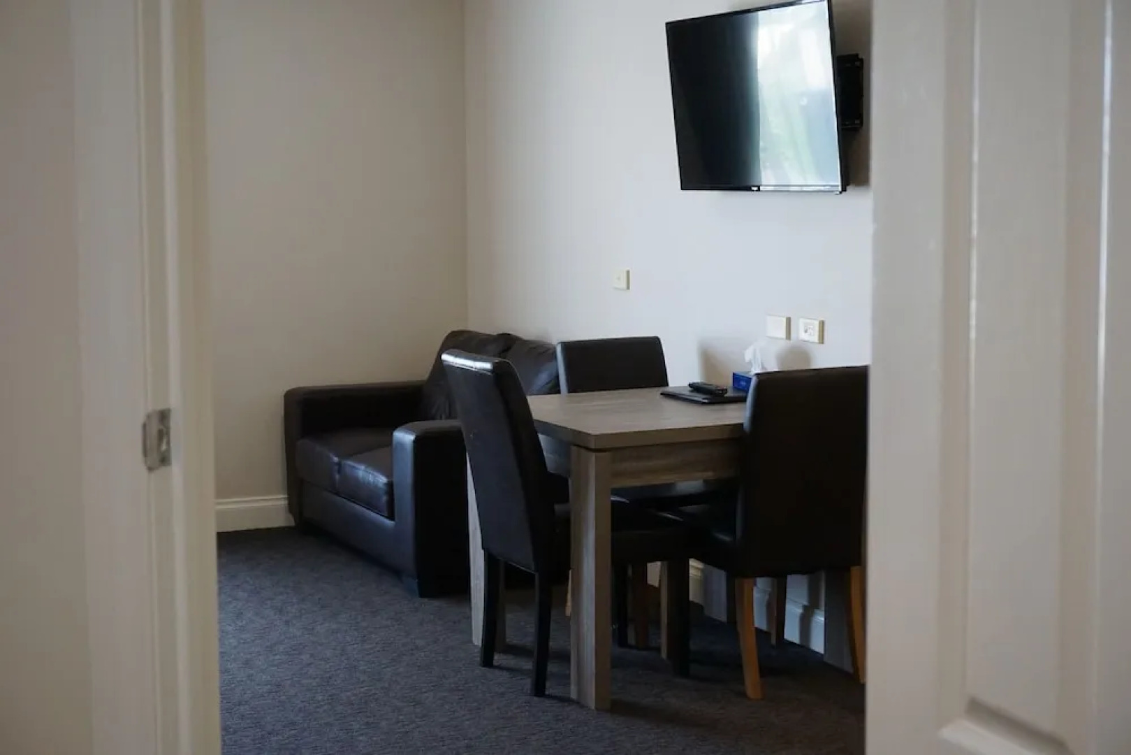 Ashmont Motor Inn & Apartments