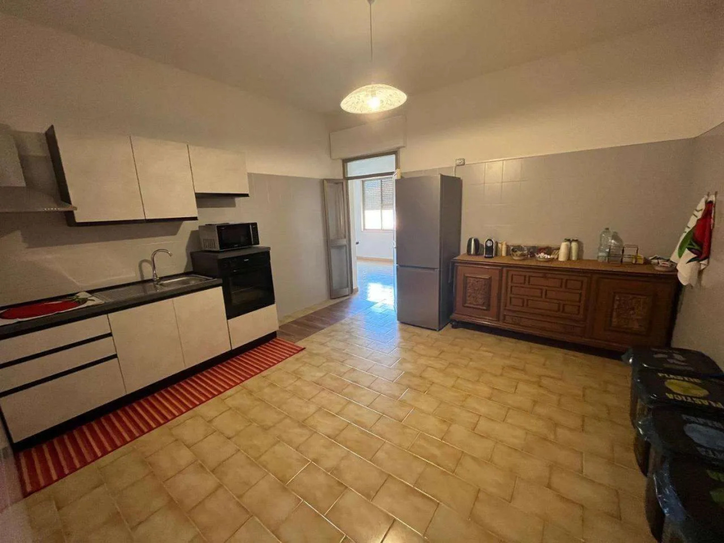 Baboe Affittacamere Iun F1037