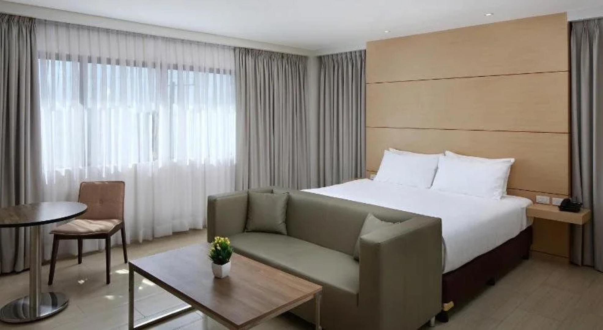 Capital O 827 Speciale Hotel