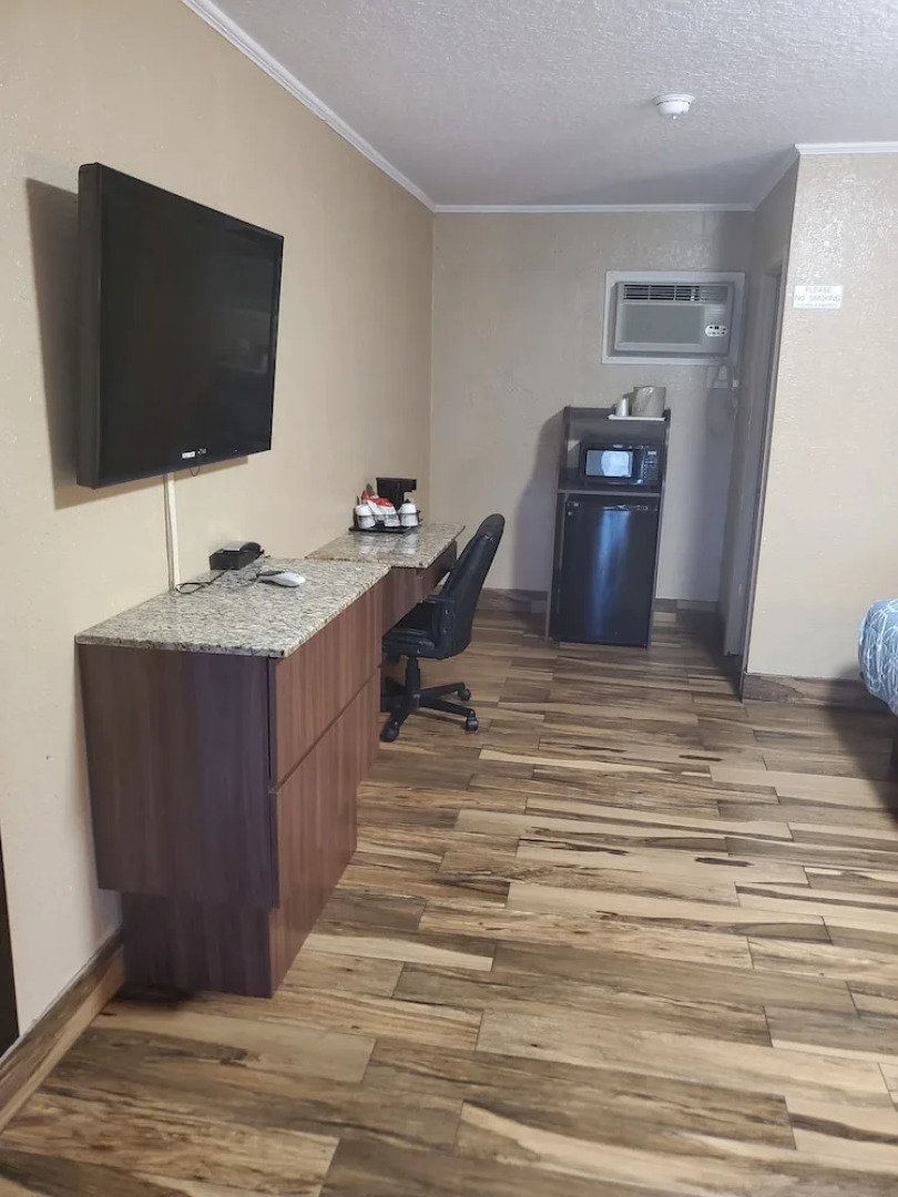 Budget Inn Of Avon Park