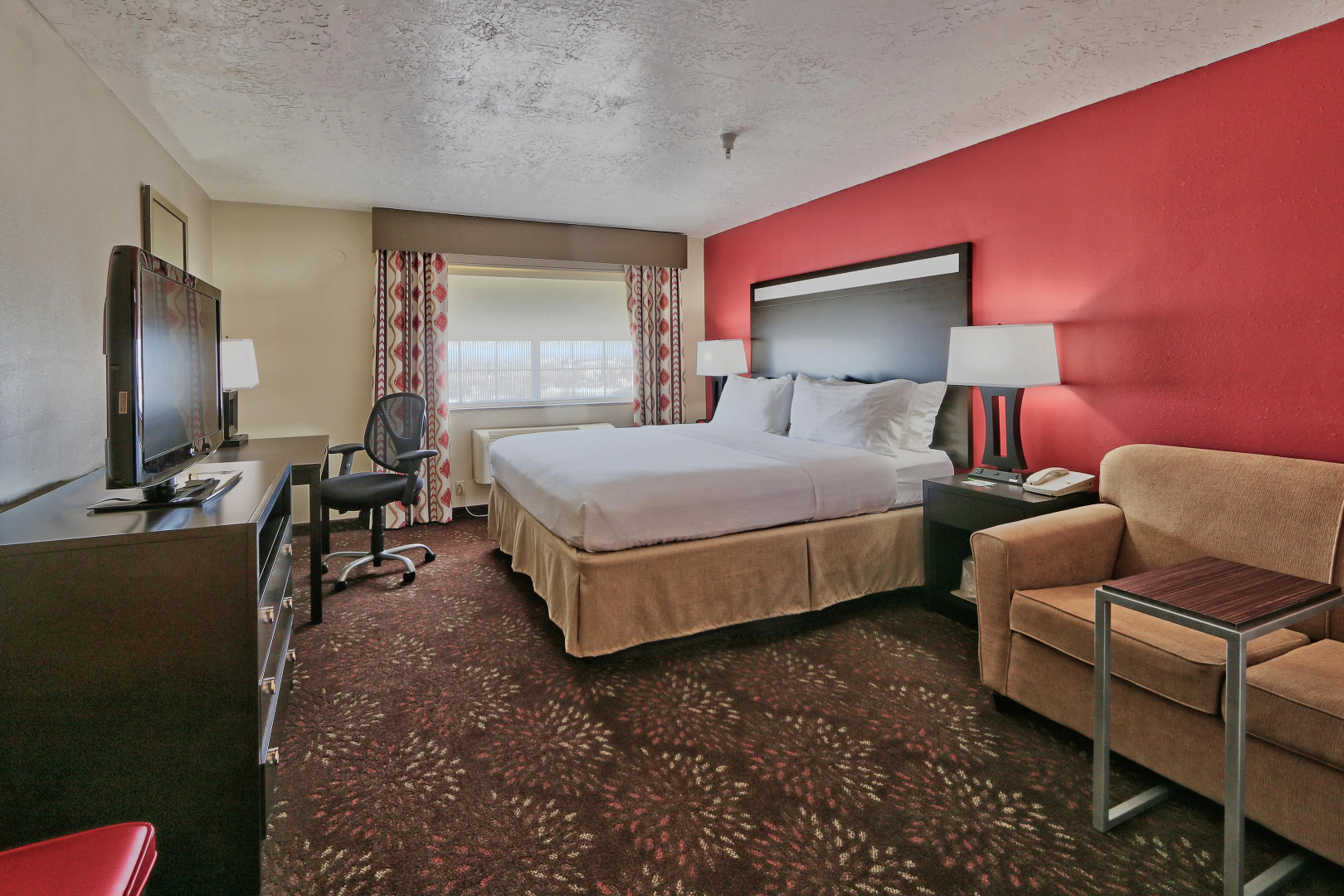 Holiday Inn & Suites Albuquerque Airport by IHG