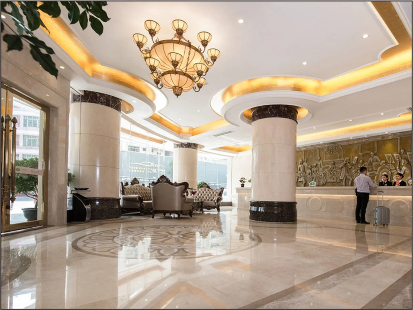 Vienna Hotel Heyuan Hongxing Road Branch