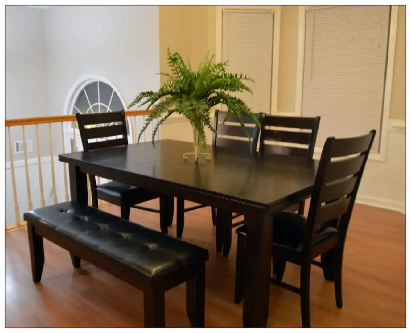 Opis Realty-Spacious Metro Atlanta Home