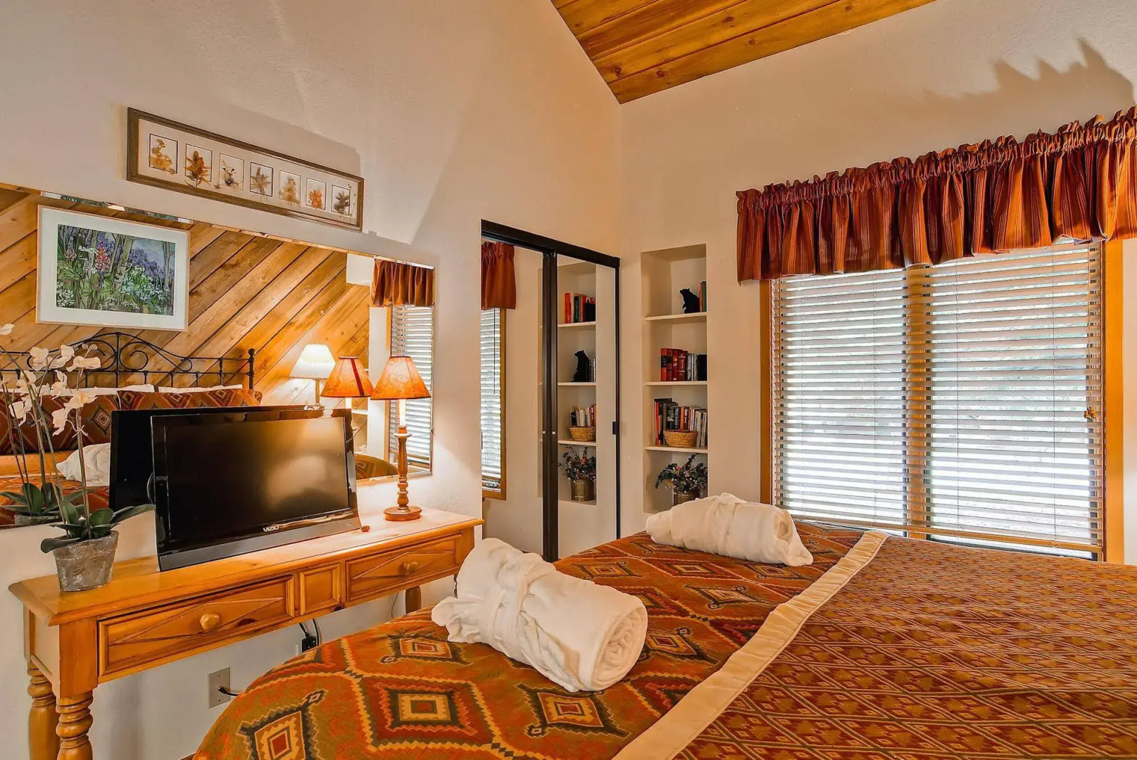 Ridgepoint Townhomes by East West Hospitality