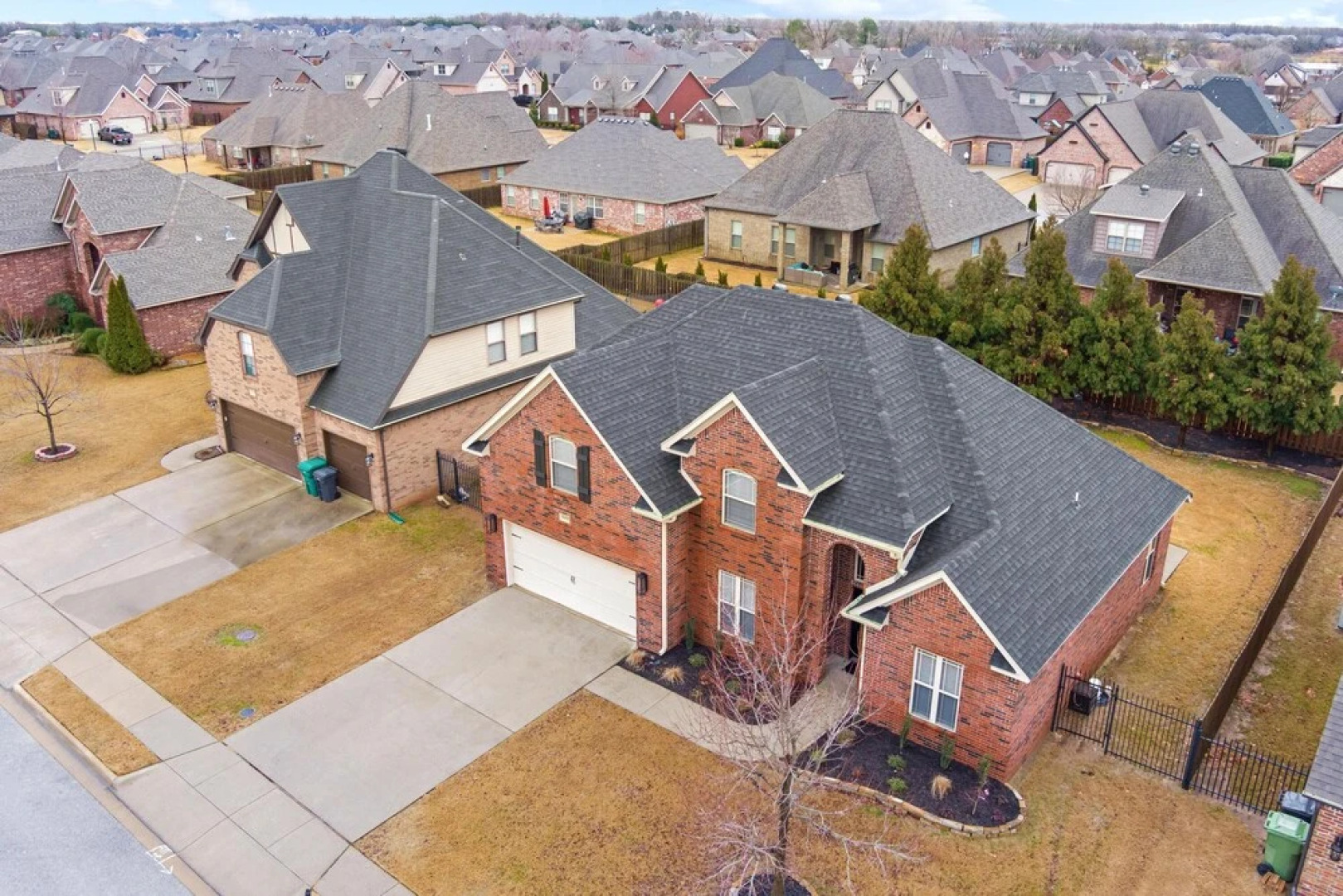 The Hearth House - Quiet Rogers Retreat - Newly Renovated