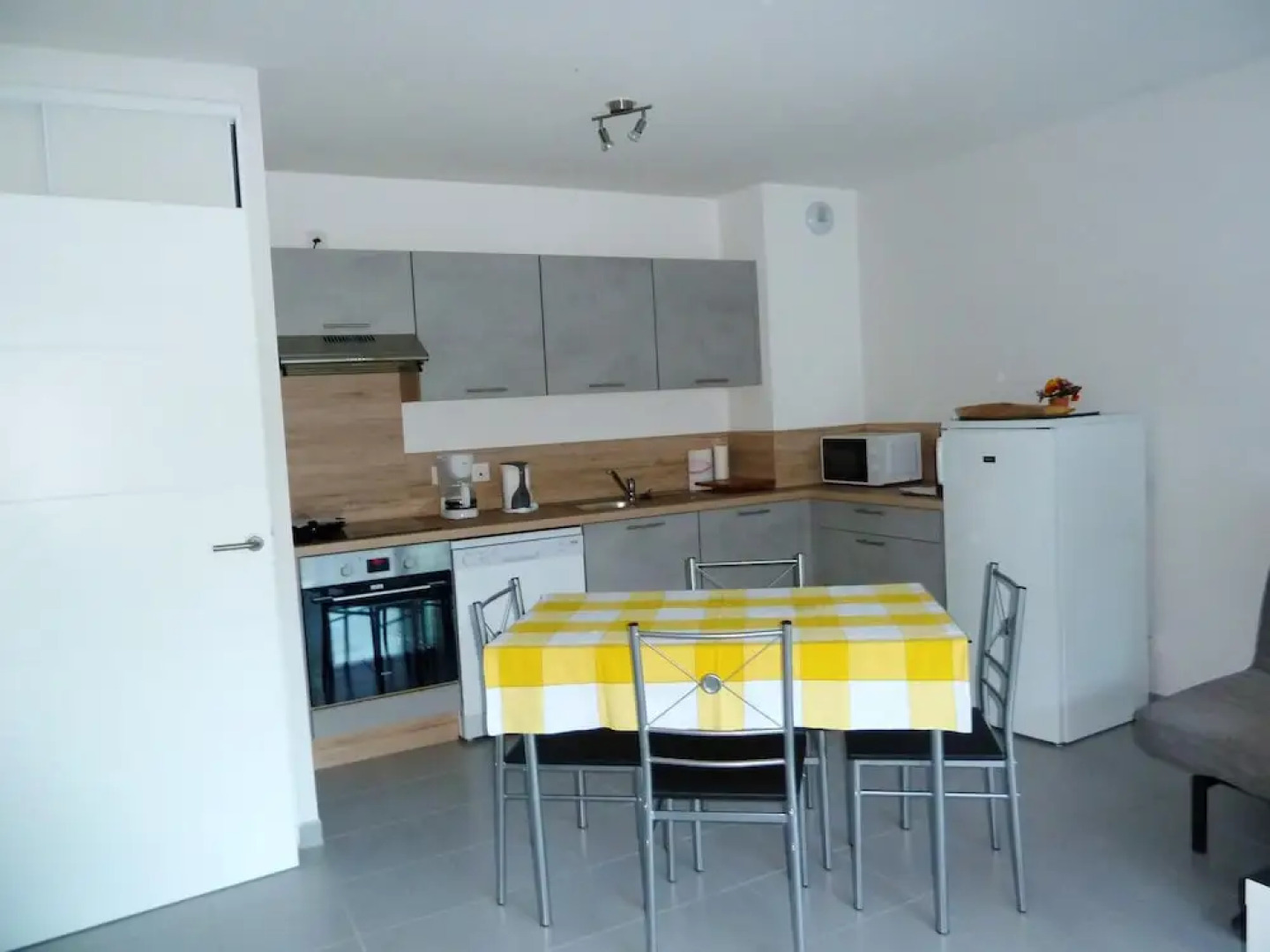 Apartment With one Bedroom in Briançon, With Wonderful Mountain View and Furnished Garden