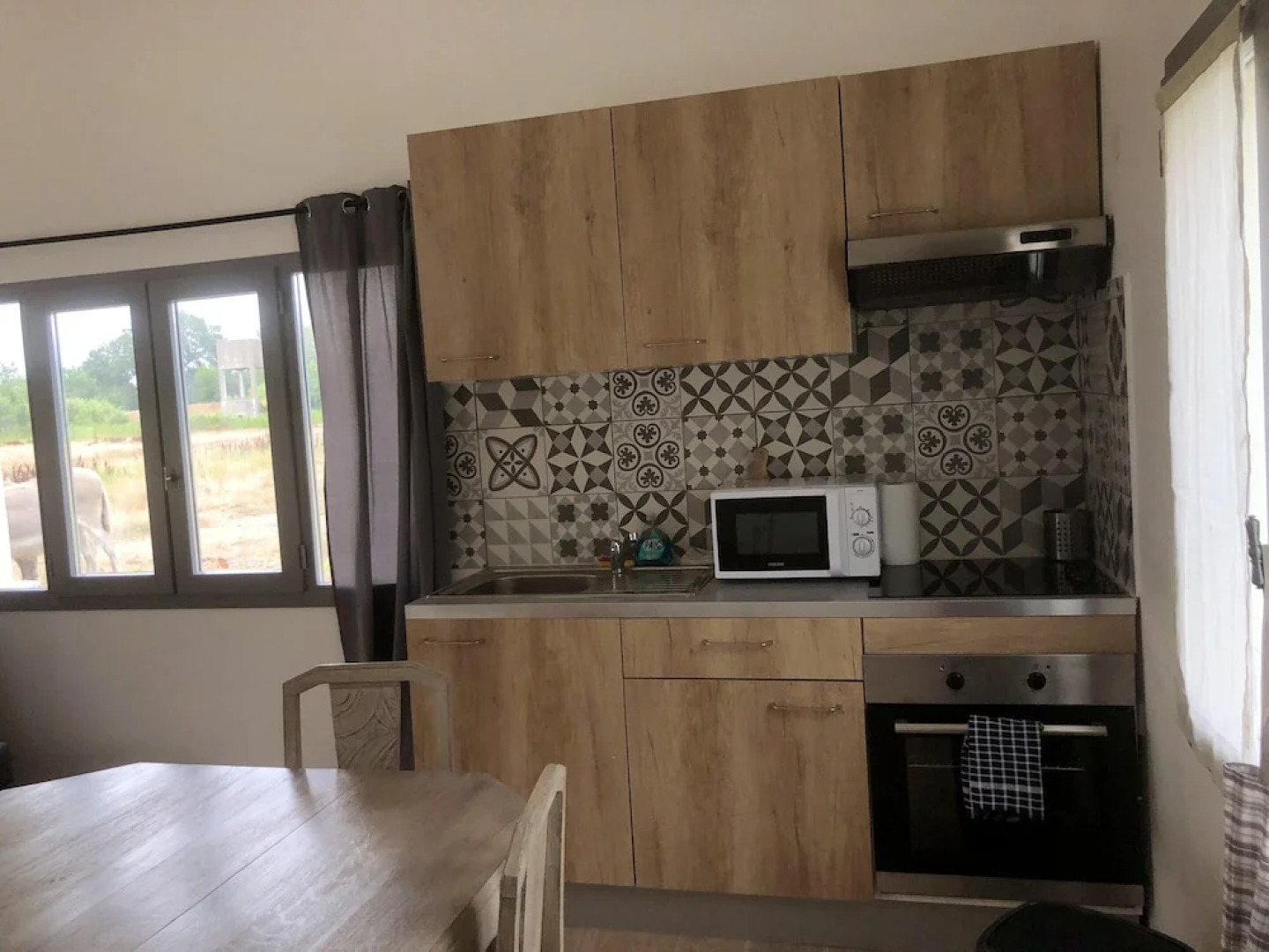 House With one Bedroom in Saint-gilles, With Shared Pool and Wifi