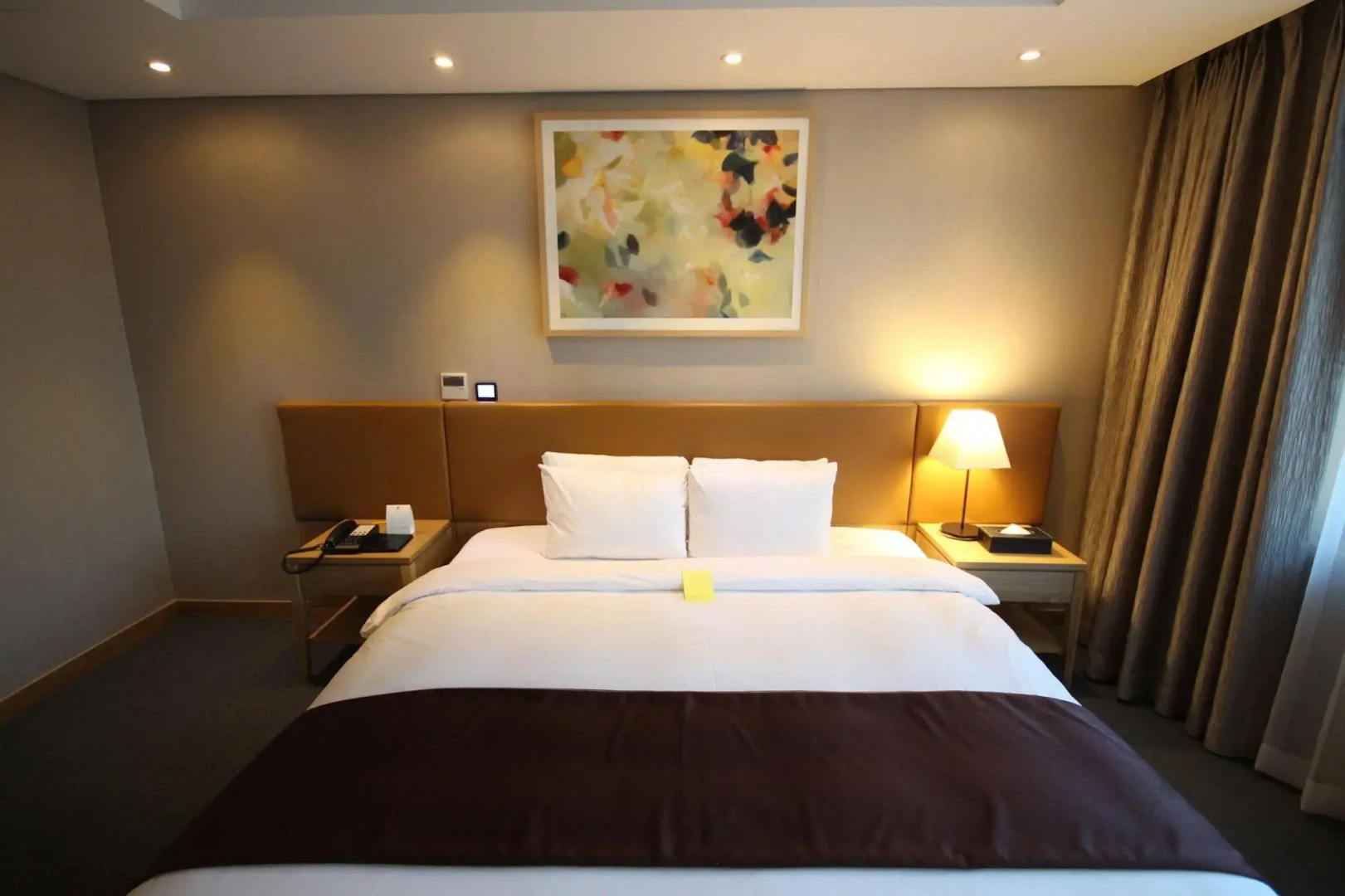 The Central Plaza Hotel