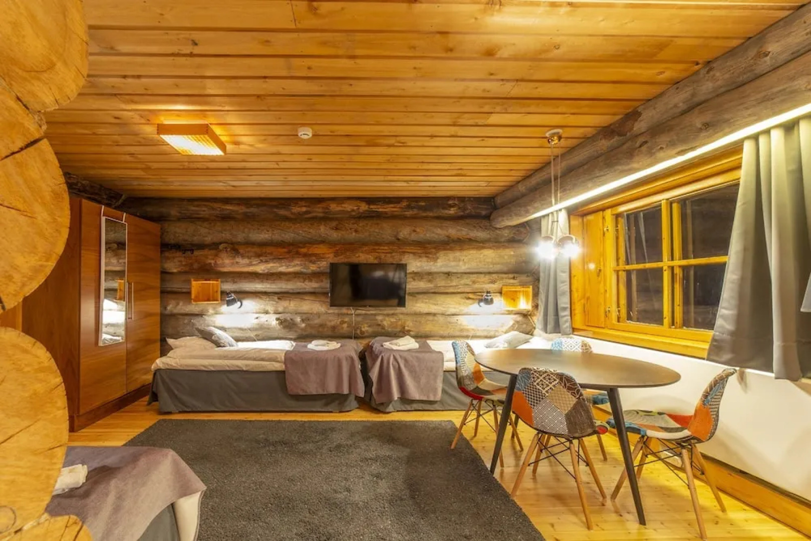 Kuukkeli Log Houses Aurora Resort