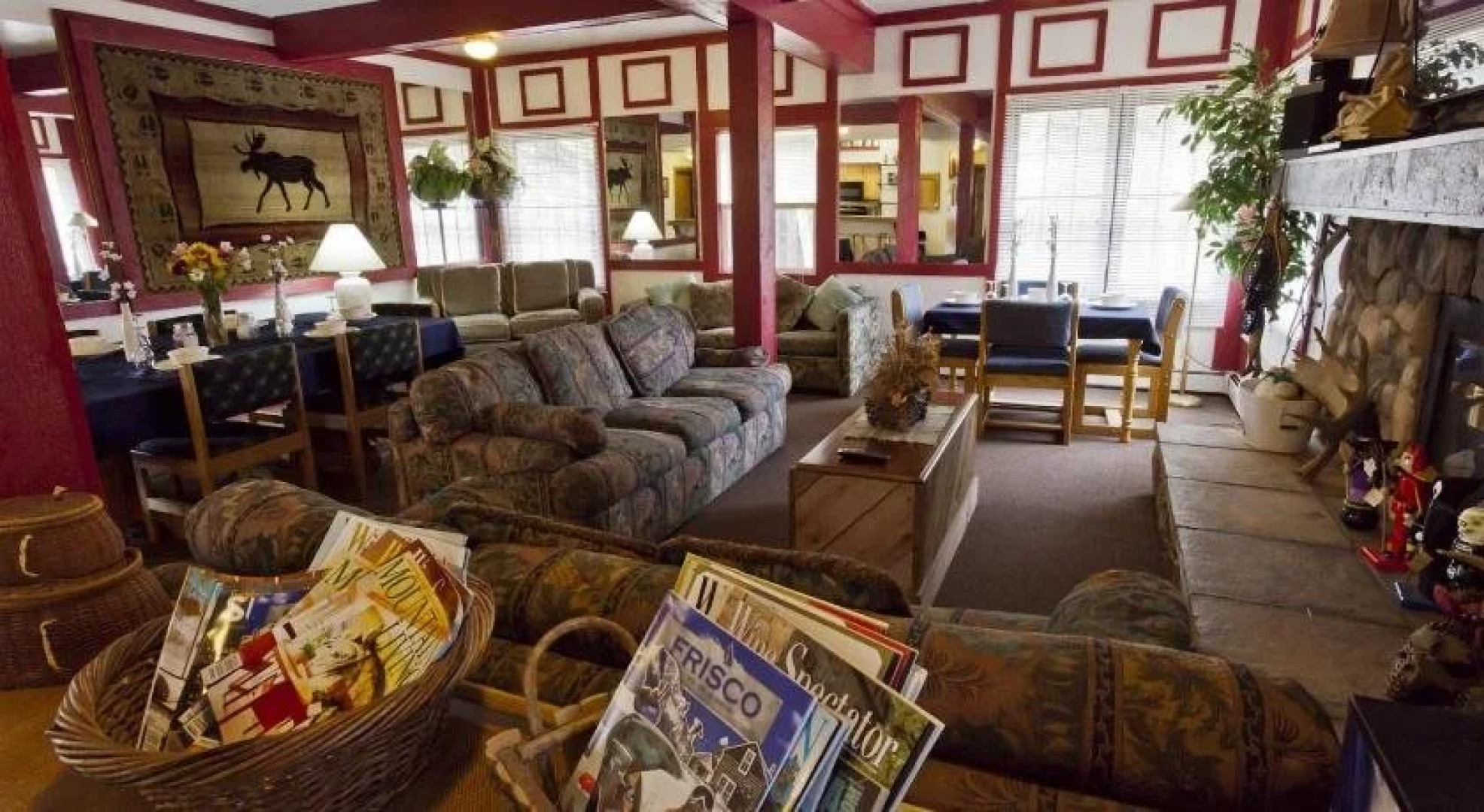 Summit Peaks Riverside Lodges East & West