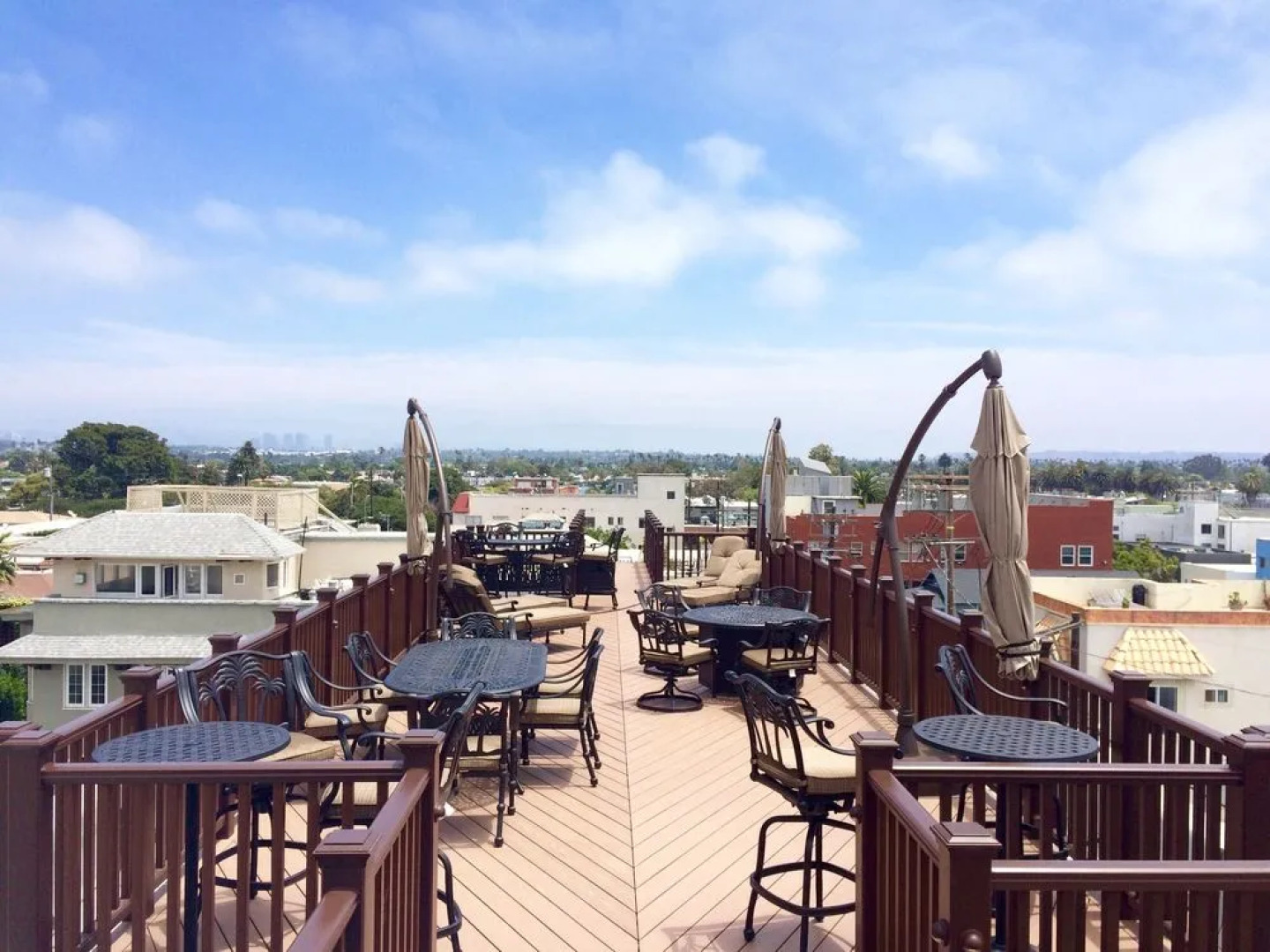 Venice Beach Suites & Hotel