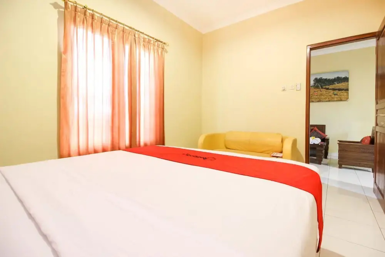 RedDoorz near Desa Wisata Kasongan