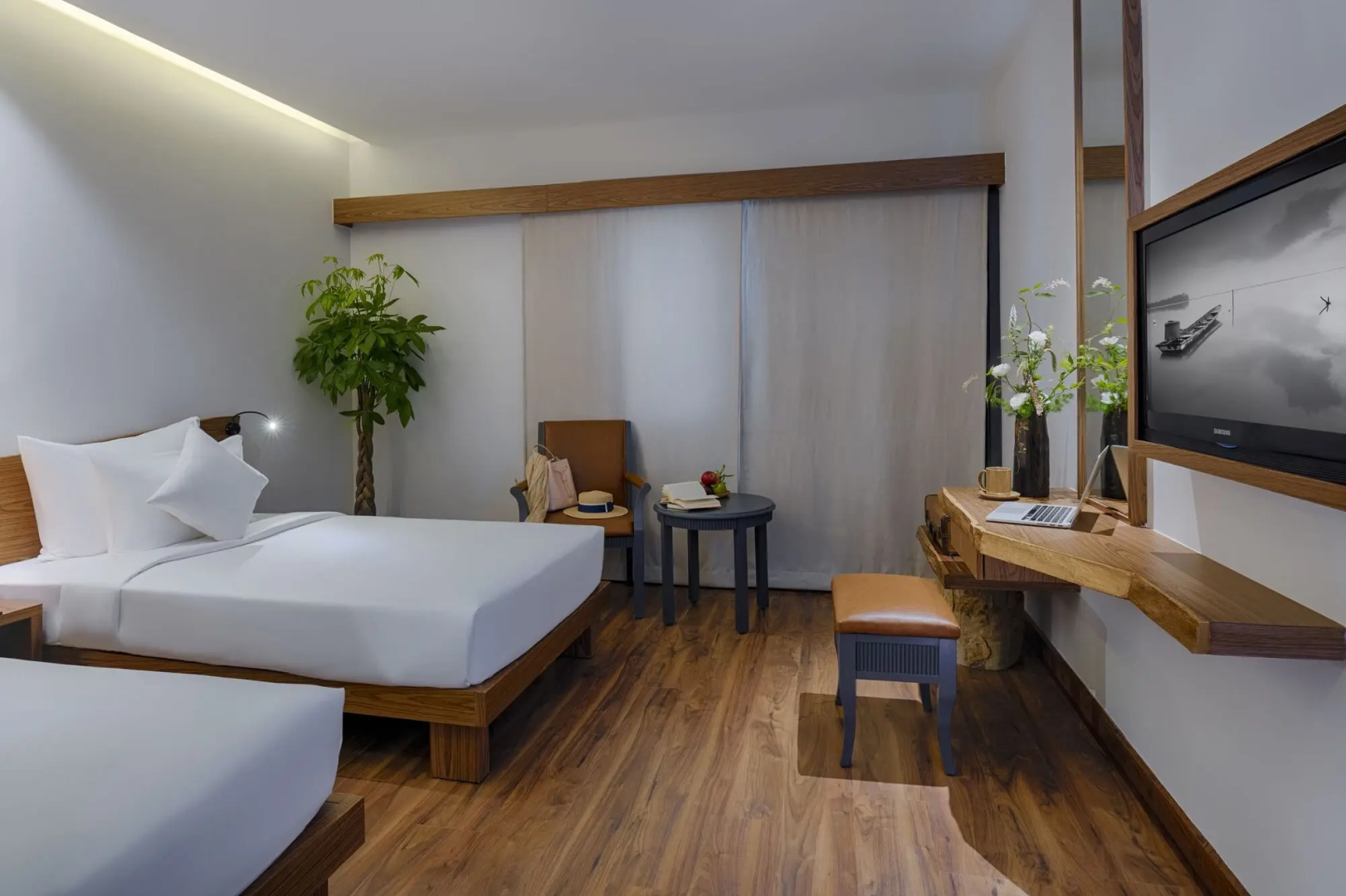 Silverland Min Hotel