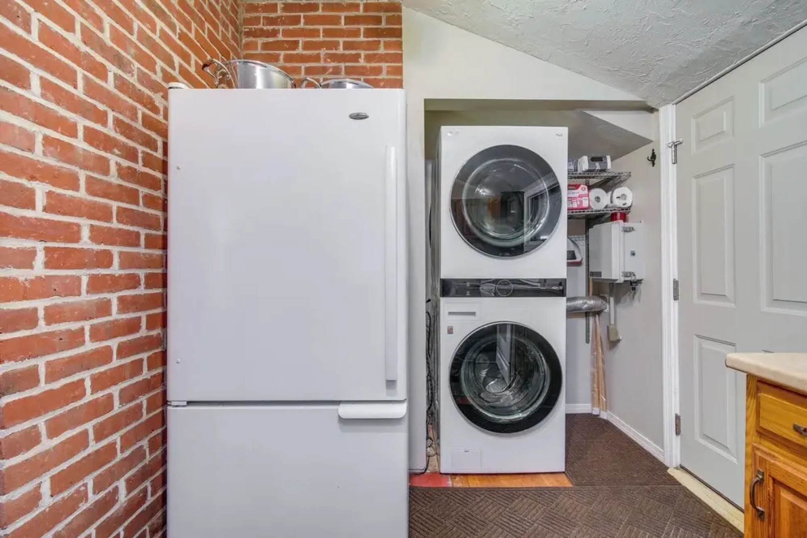 Quiet Plymouth Cottage on Great South Pond!