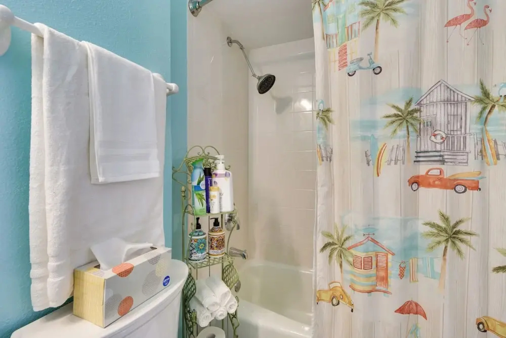 Walk to Lakes! Tropical Escape in Mount Dora