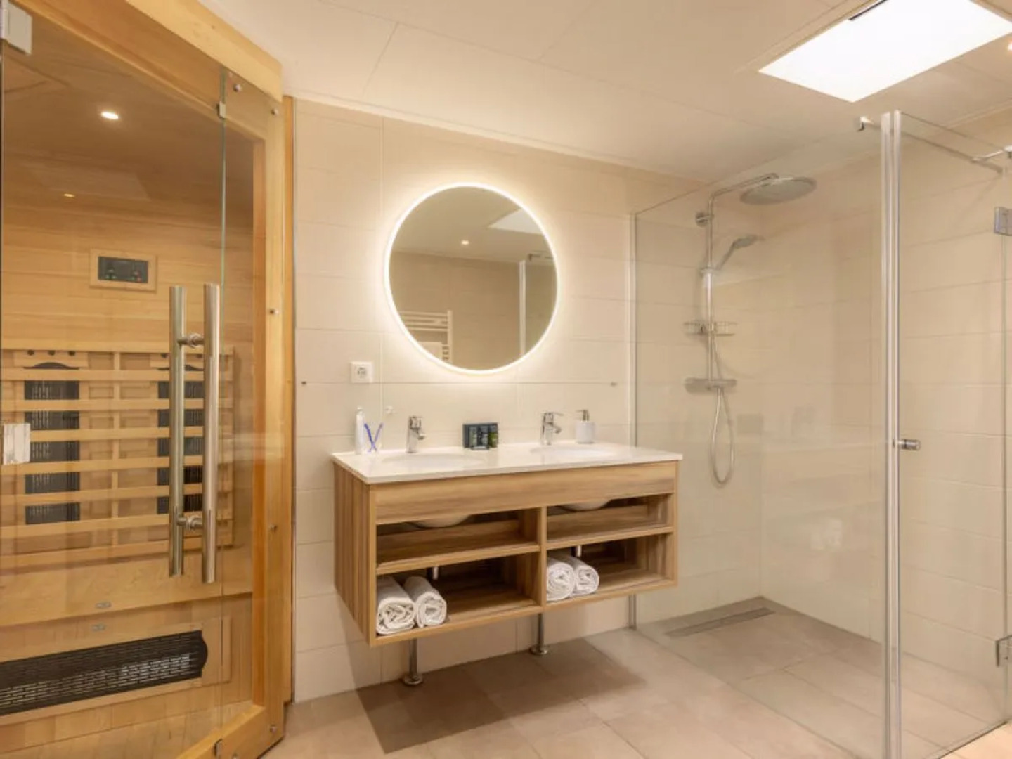 Center Parcs De Huttenheugte 12012