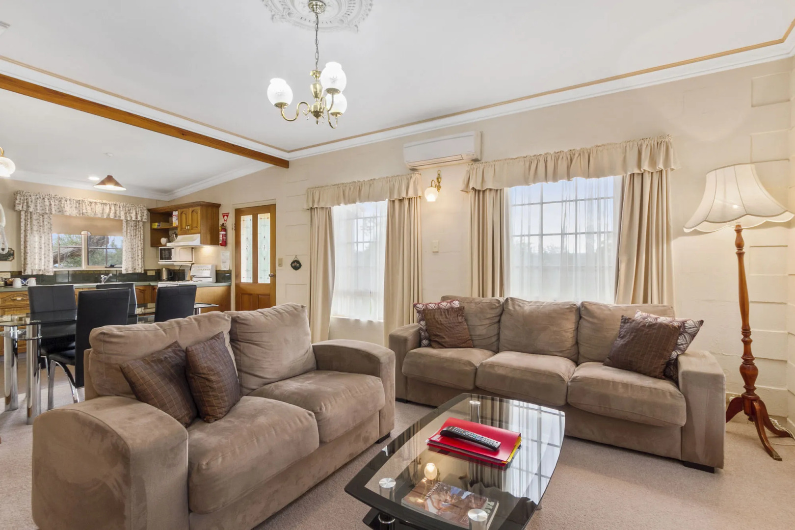 Swansea Cottages & Lodge Suites