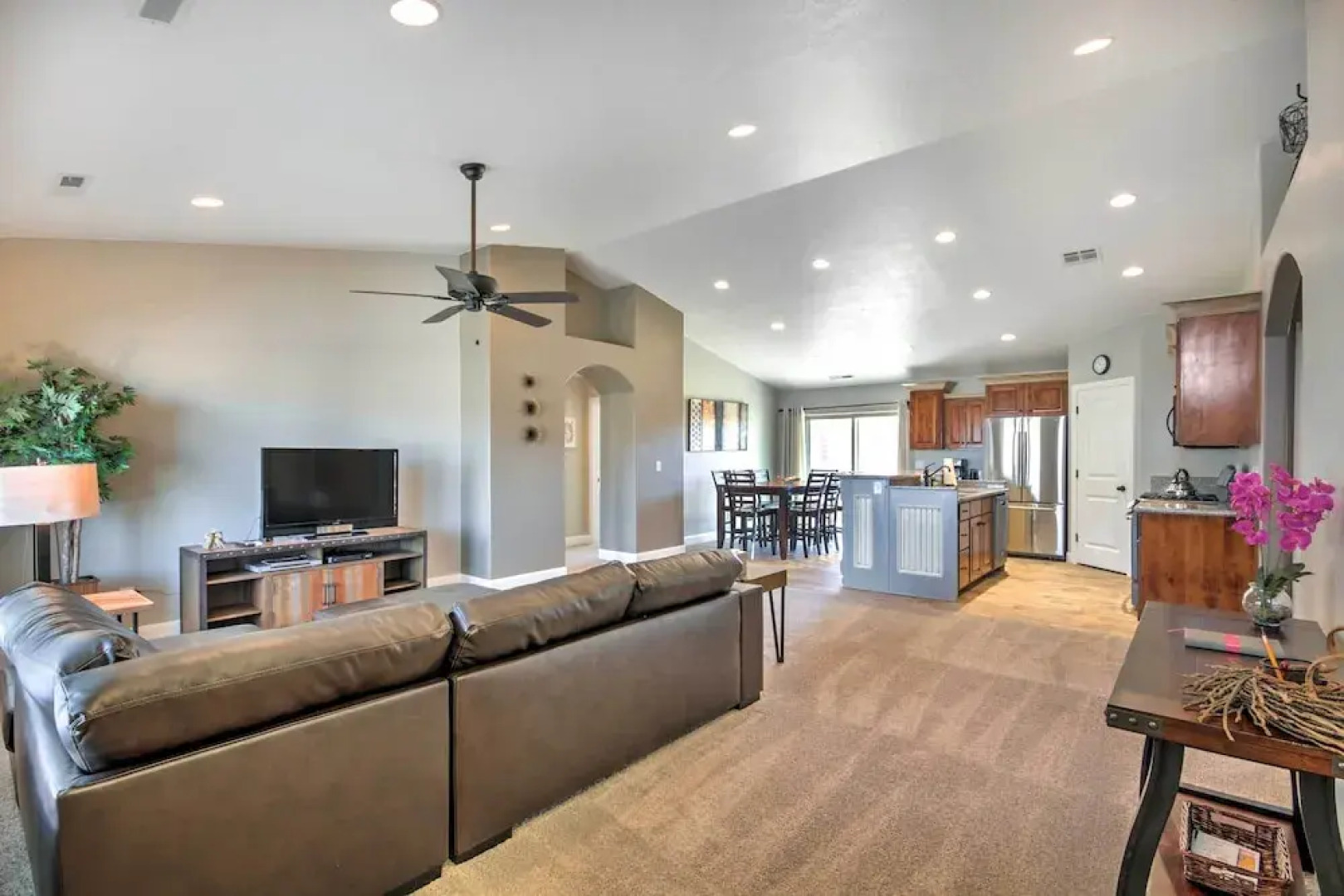 Scenic La Verkin Home: 20 Mi to Zion National Park