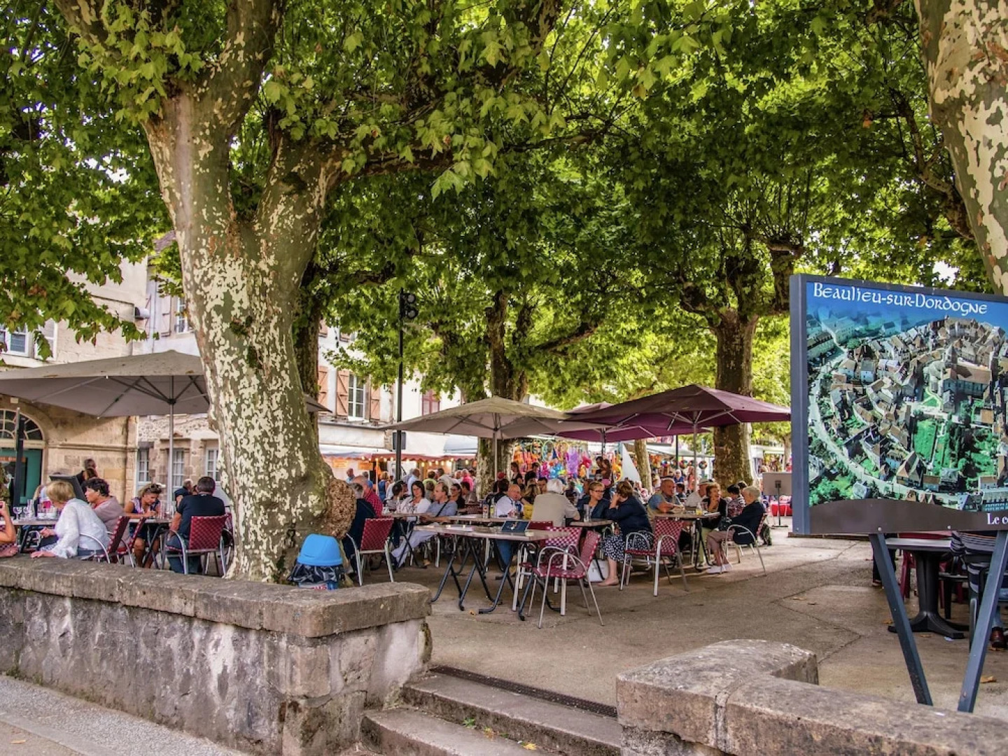 Spacious Holiday Home in Altillac with Private Pool