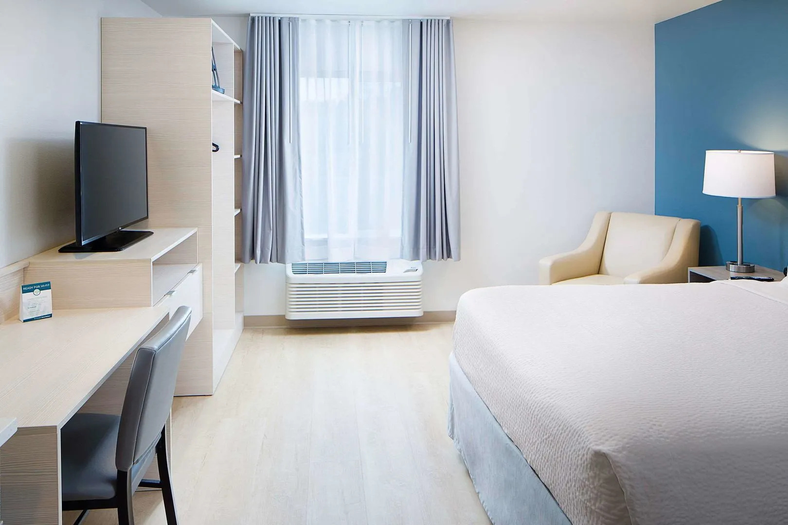 WoodSpring Suites Seattle Everett