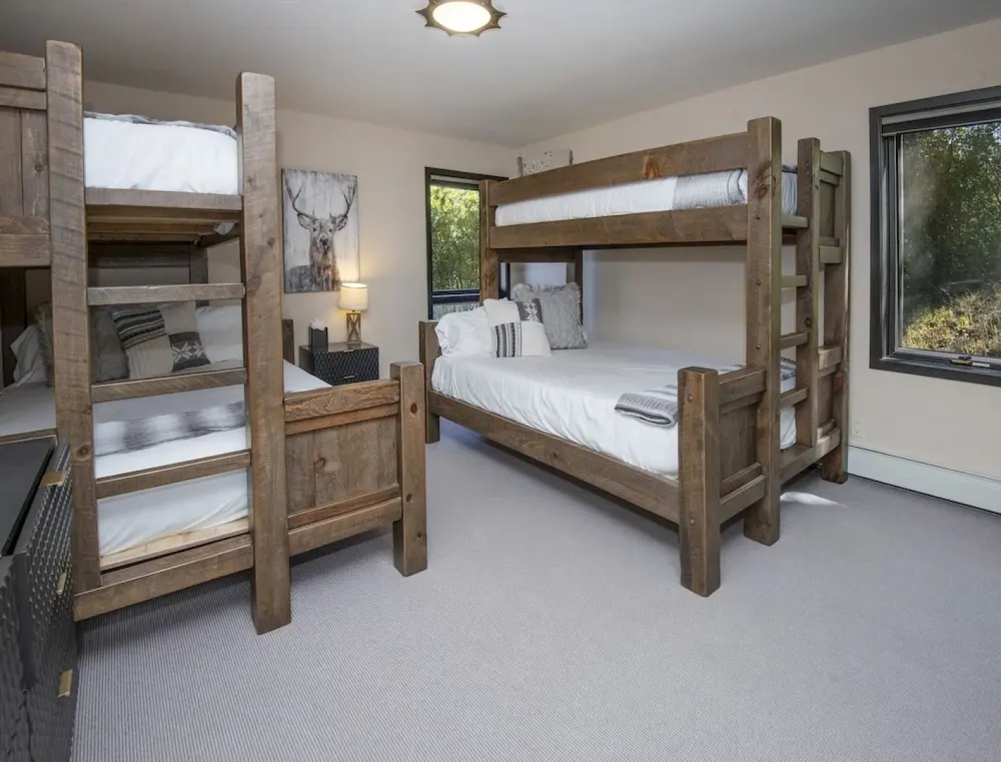 814 Eagle Dr. 4 Bedroom Home by RedAwning