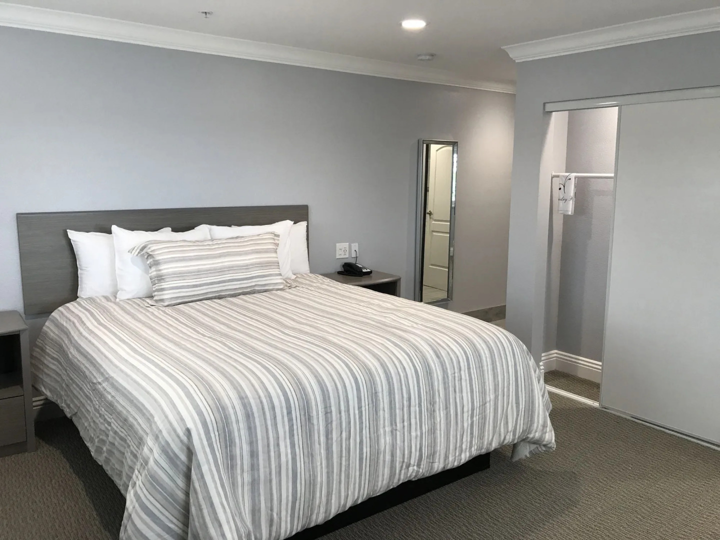 Surf City Inn - Near Seal Beach Pier