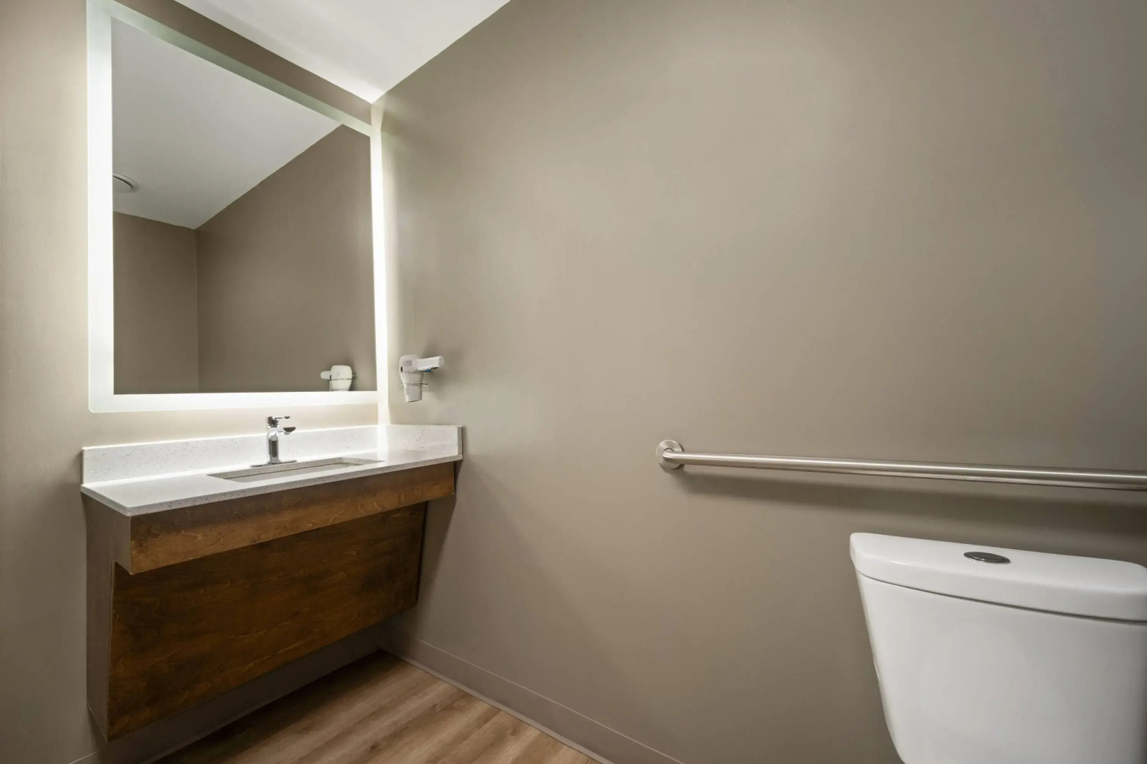 Days Inn by Wyndham Anderson