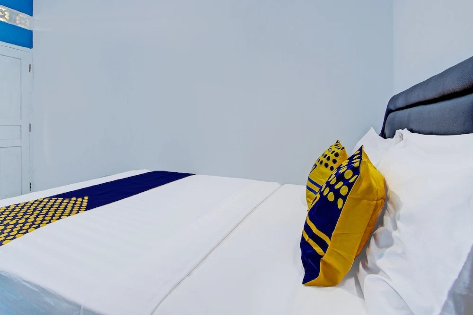 SPOT ON 92179 Latinos House