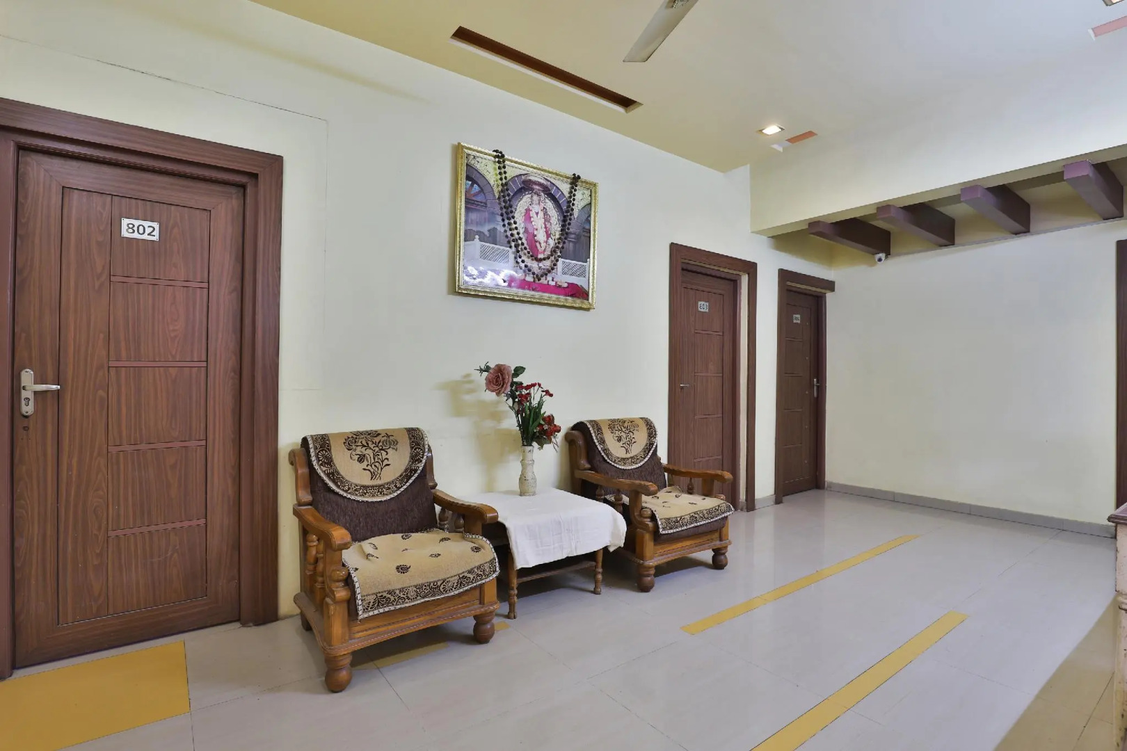 OYO 27689 Hotel Haveli Inn
