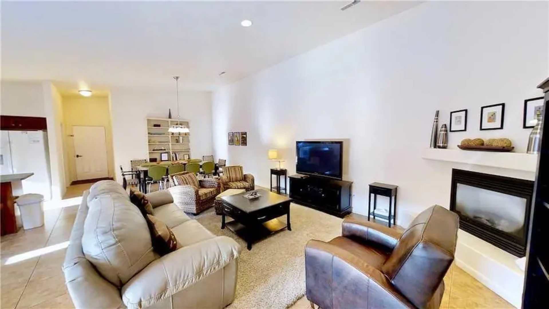 Canyonlands West 381 by RedAwning