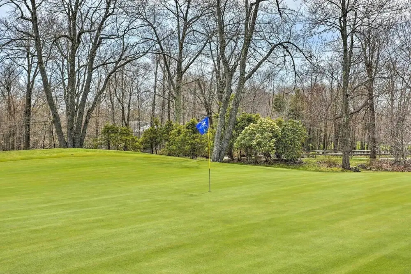 Tobyhanna Home w/ Private Hot Tub & Pool Table!