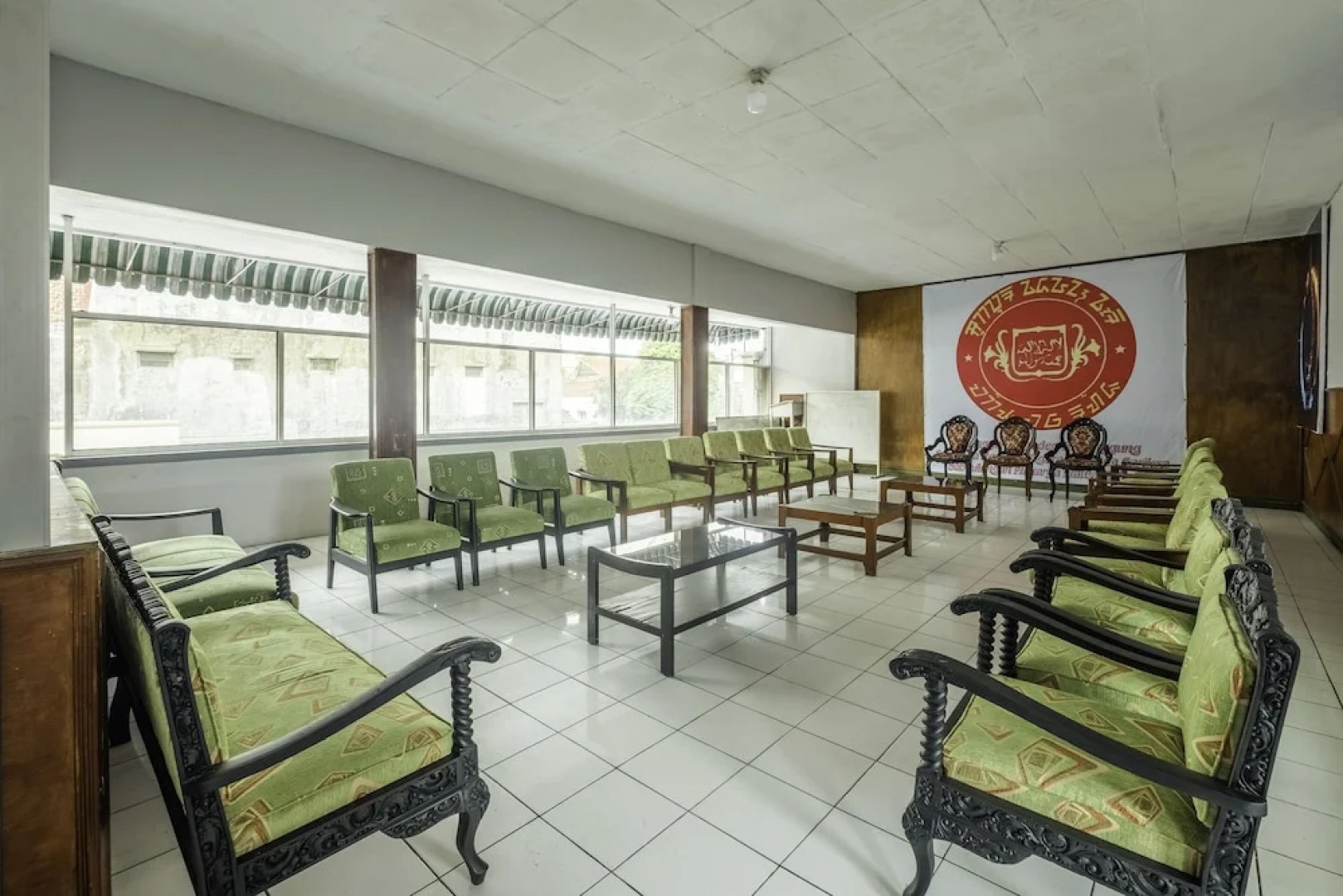Hotel Priangan by OYO Rooms