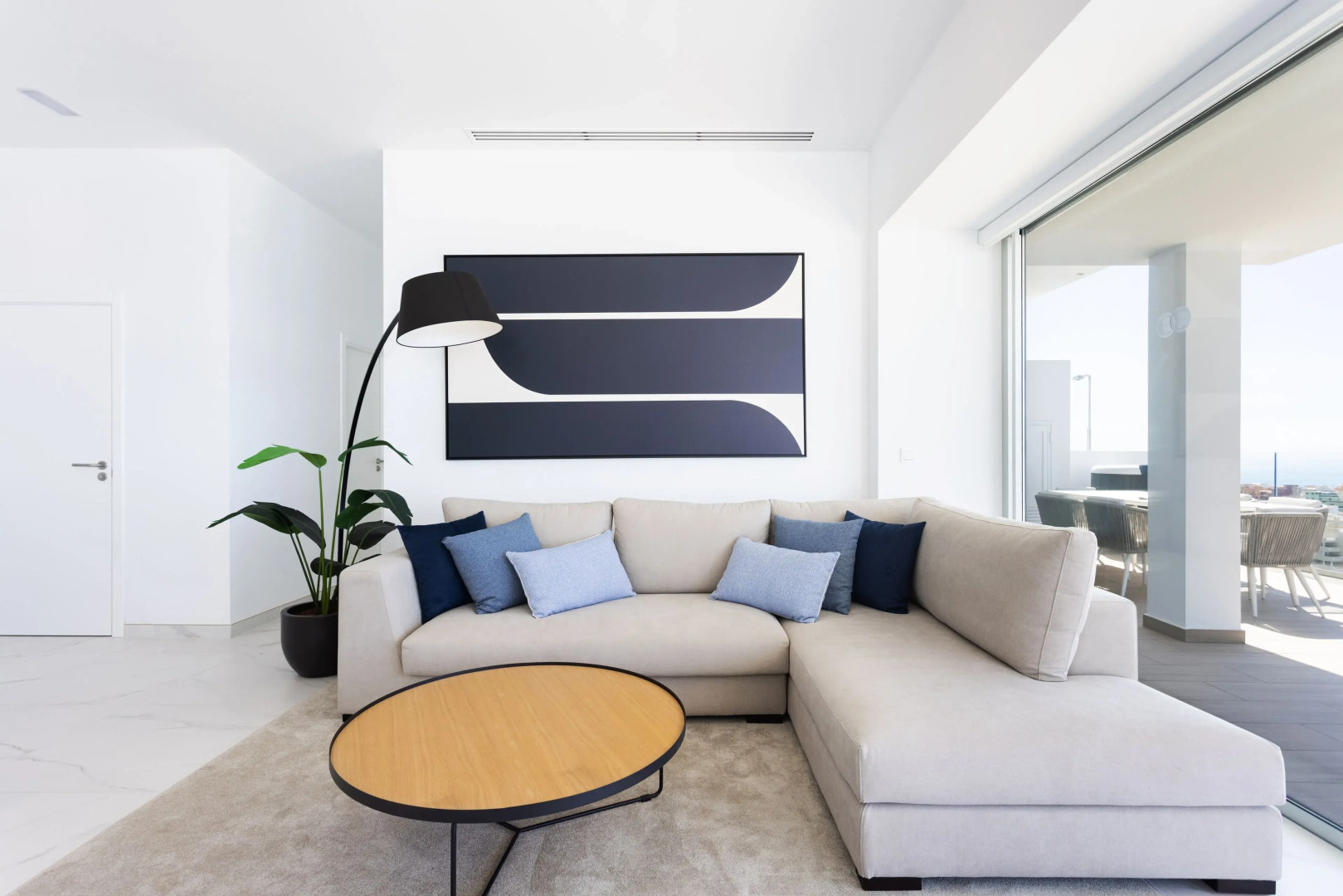 Crystal I Luxury Apartments