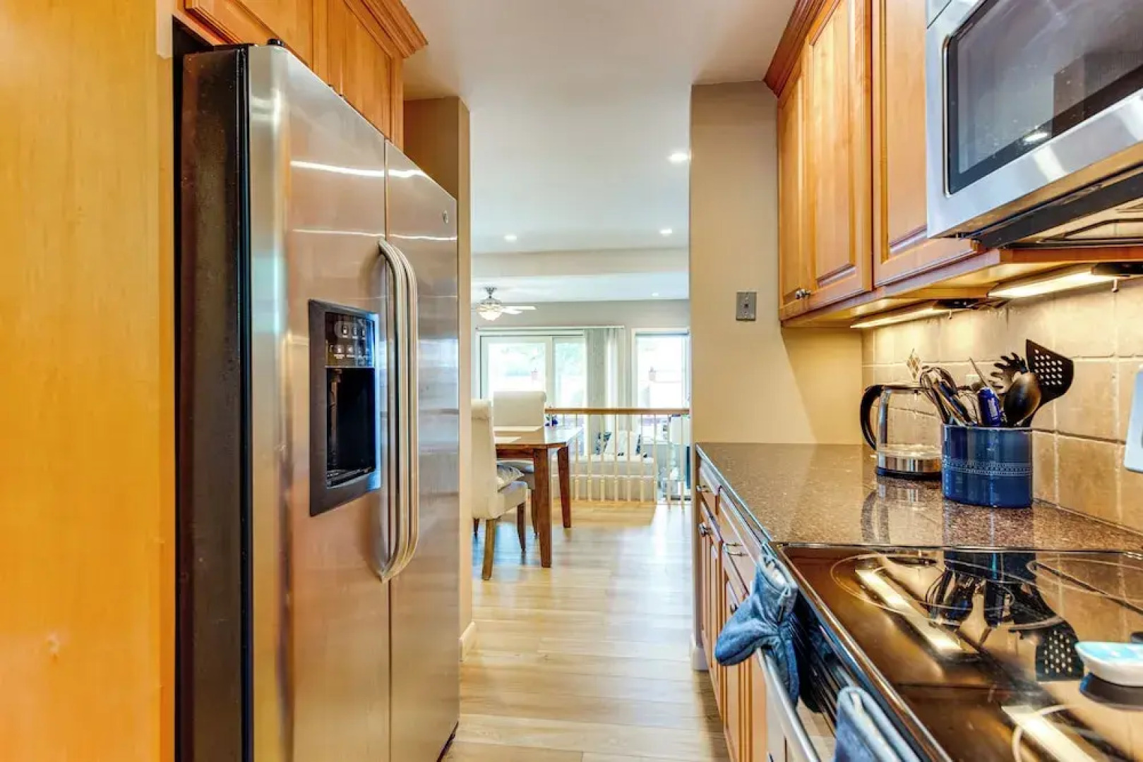 Waterfront Community: Lake Winnipesaukee Retreat!