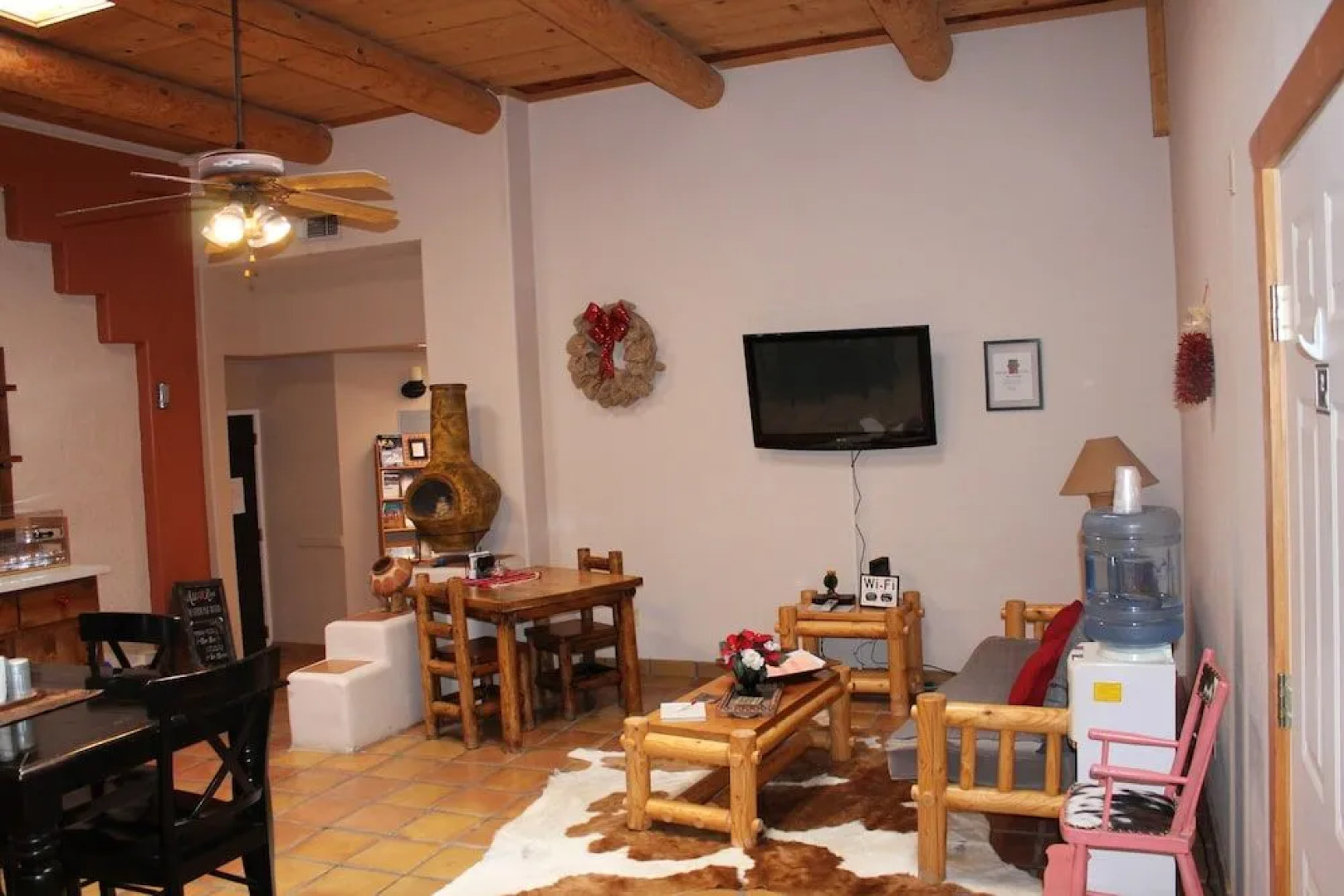 Adobe Rose Boutique Inn