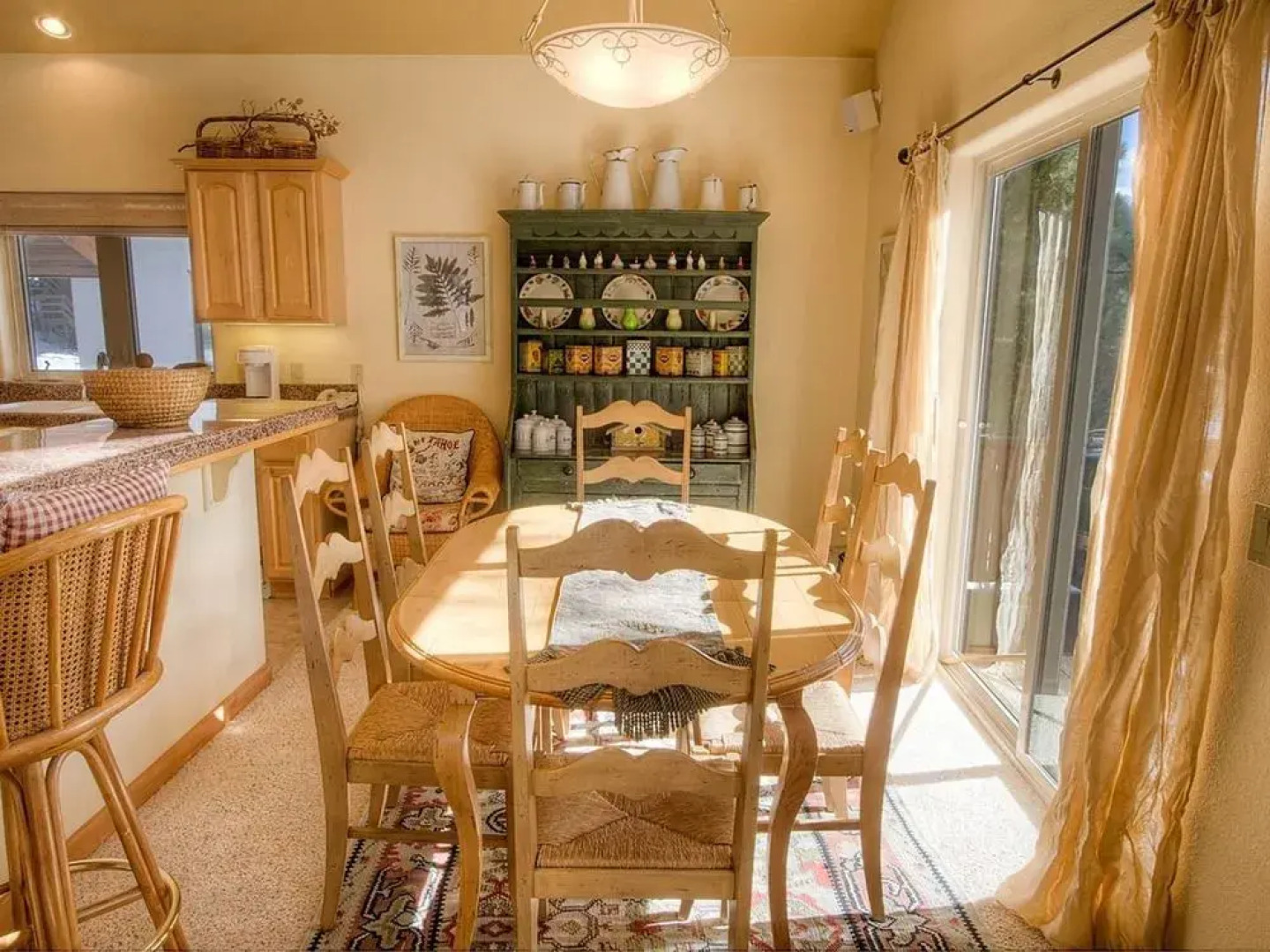 Luxurious Lower Tyrolian Village 3 Br chalet by RedAwning