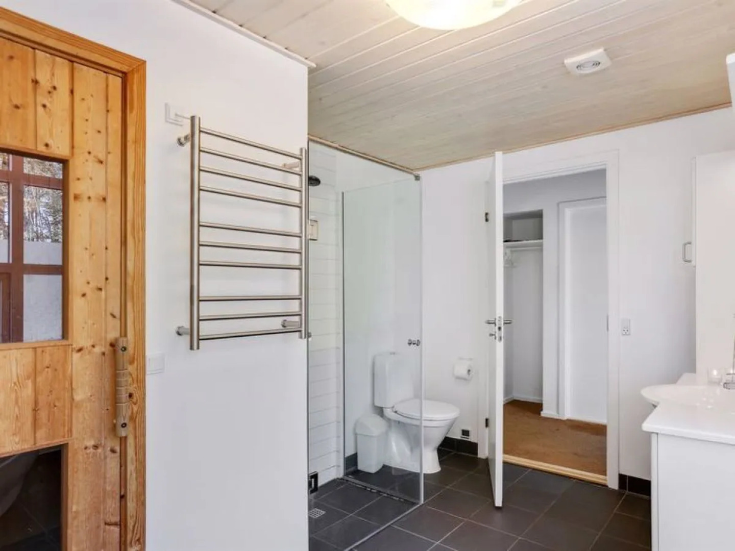 "Kiana" - 600m from the sea in Bornholm