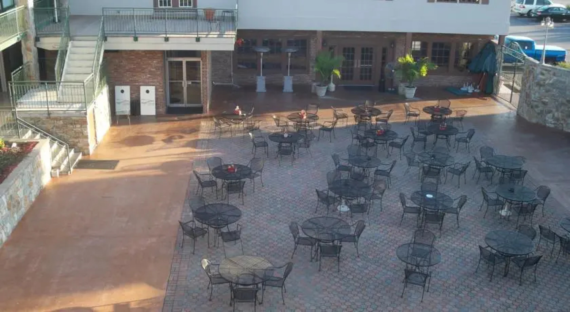 The Highlander Lodge Danville