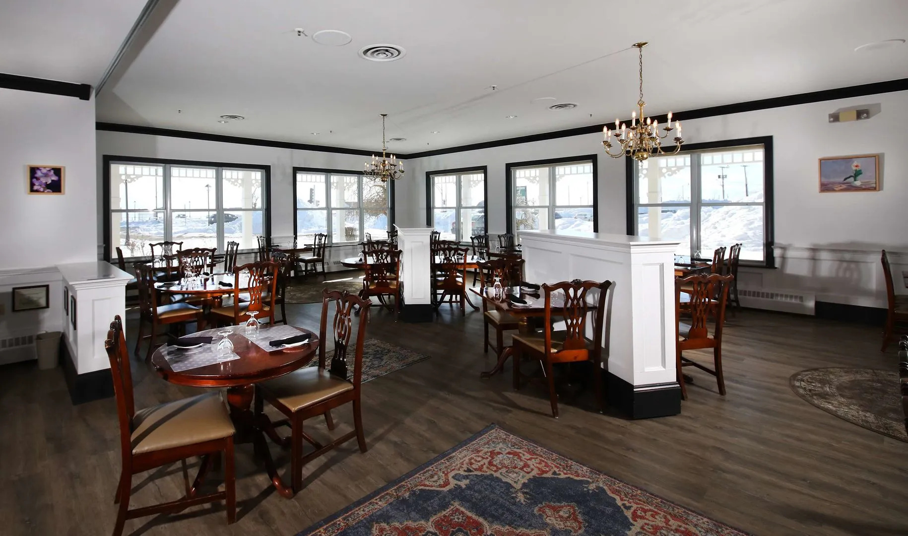 Loyalist Country Inn & Conference Centre