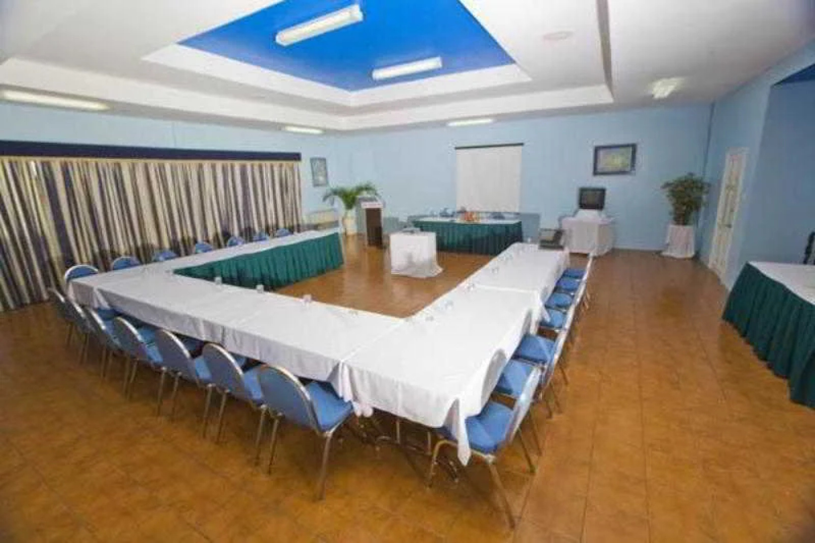 Rodney Bay Suites