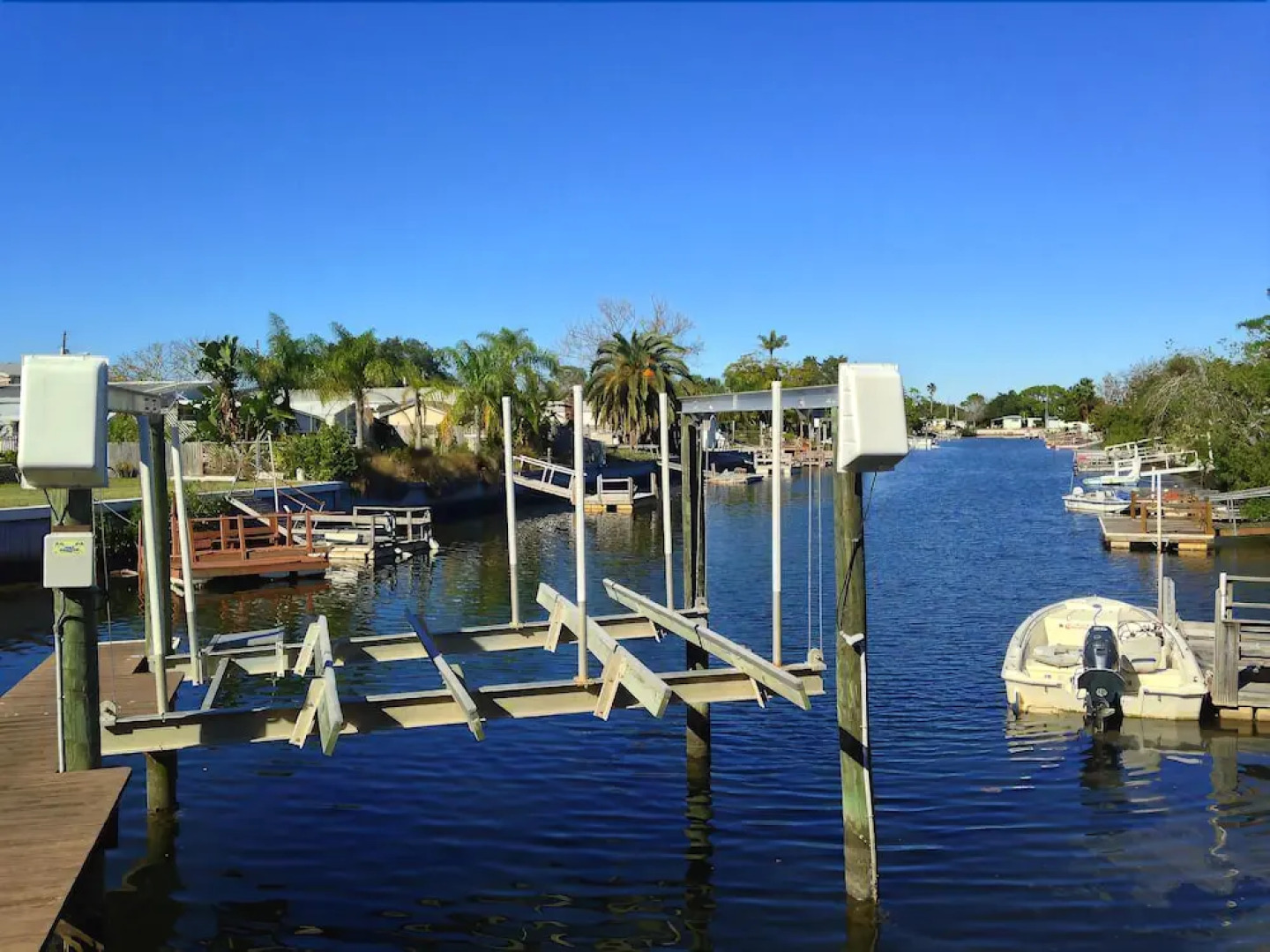 Bring Your Boat Direct Waterfront - Two Bedroom Home