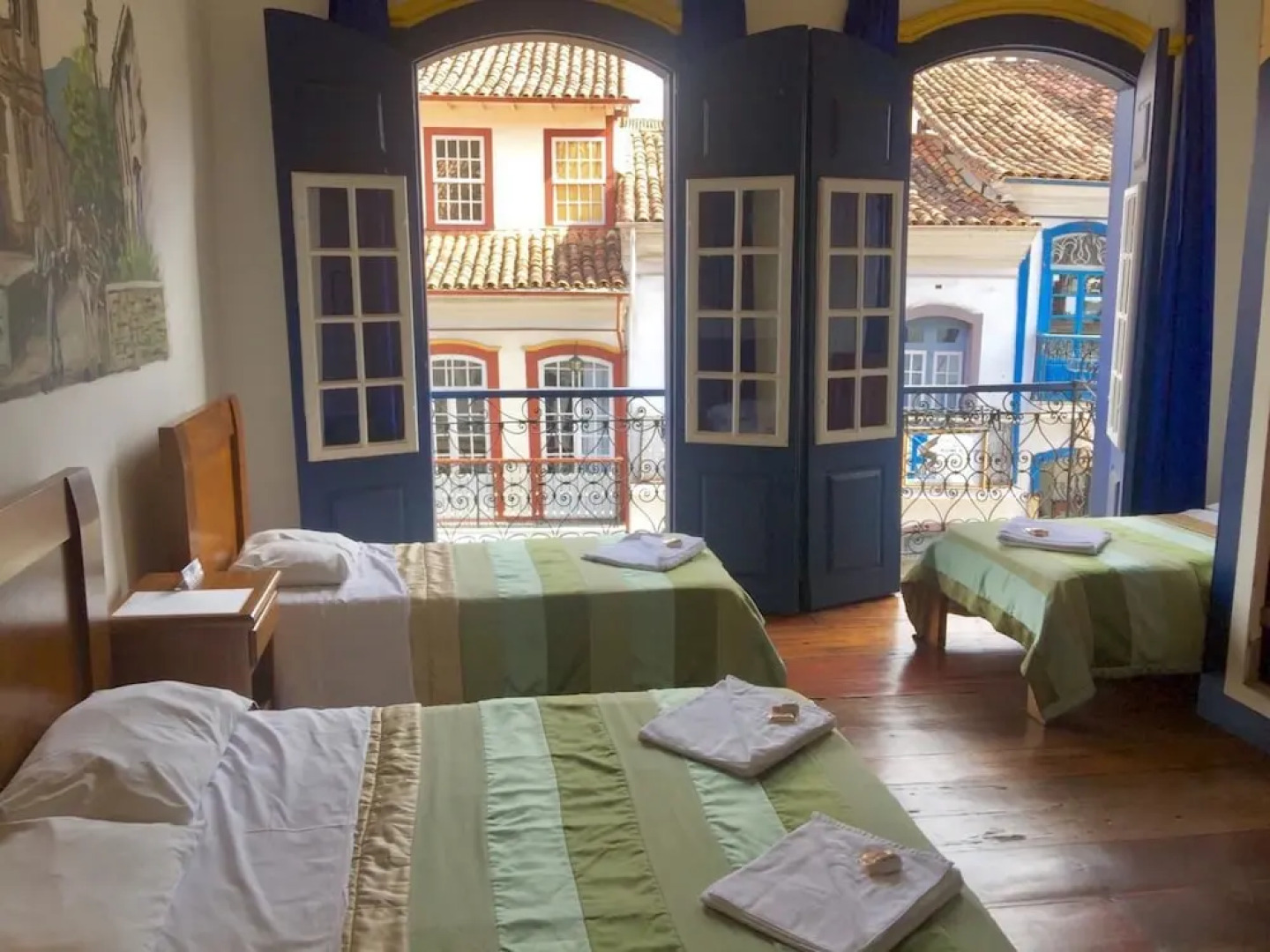 Solar Cláudio Manuel Pousada