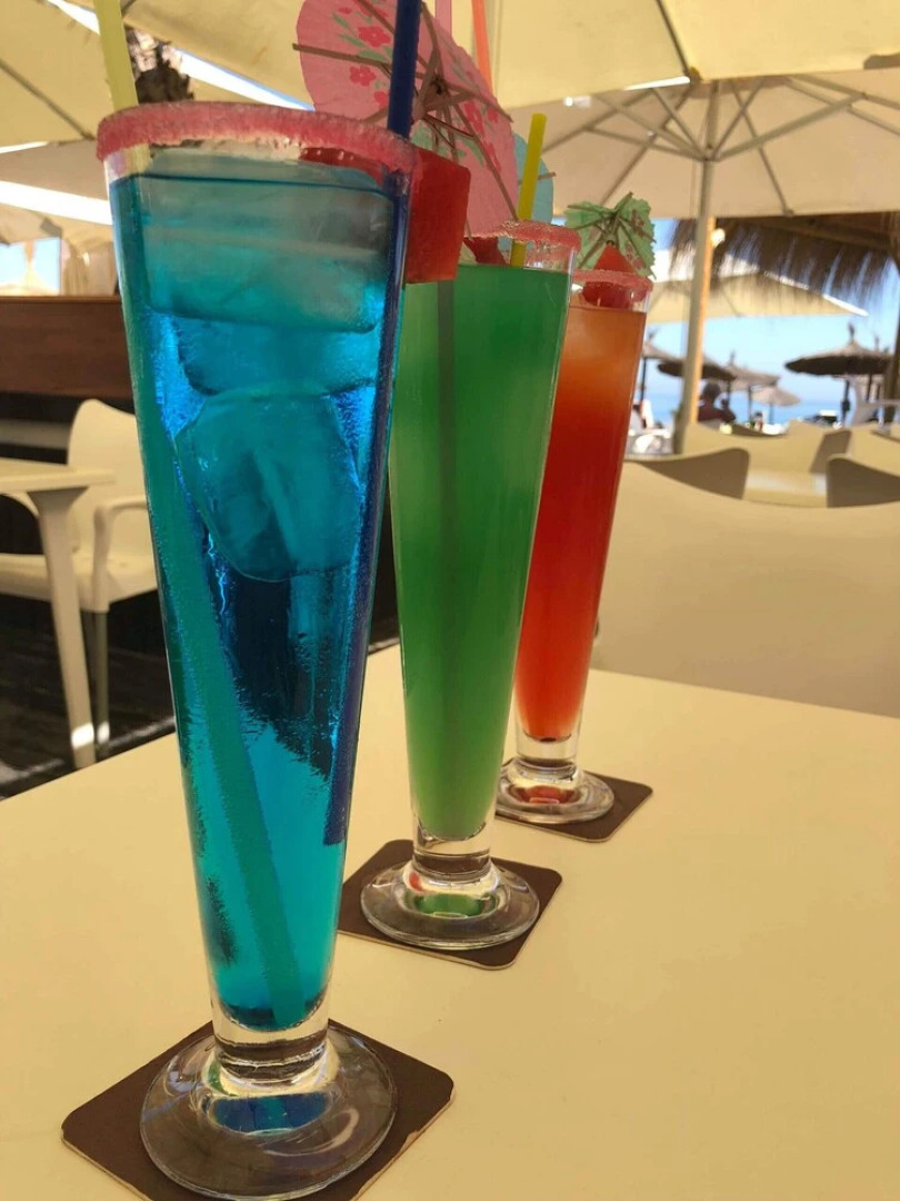 2274-Bonito bajo con piscina