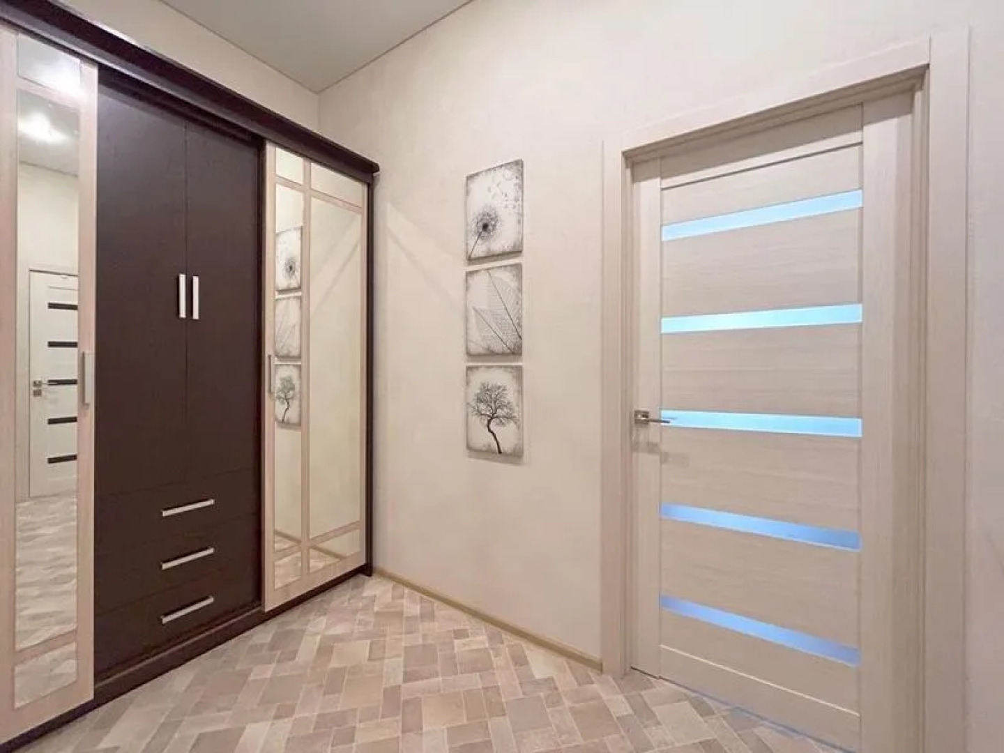 Никирент на ул. Саратовское шоссе, д. 77 (ДУБАЙ)