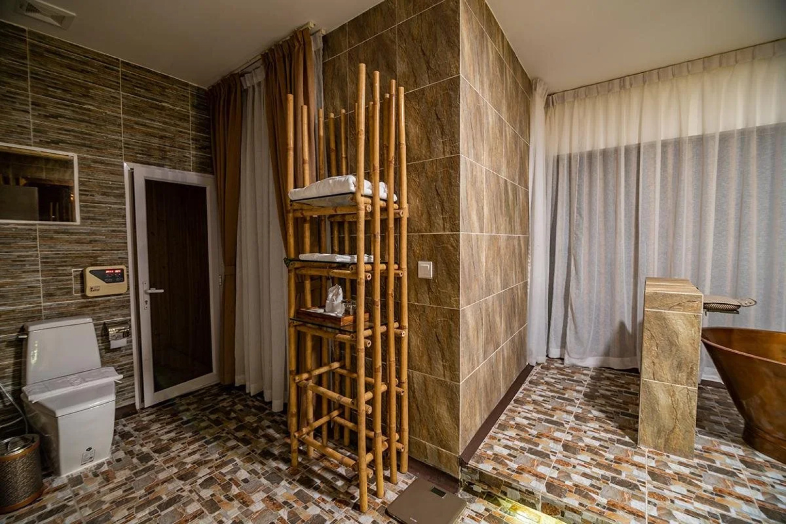 Les Bambous Luxury Hotel