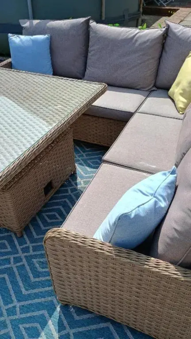 New SLEEP 4 COSY HOME