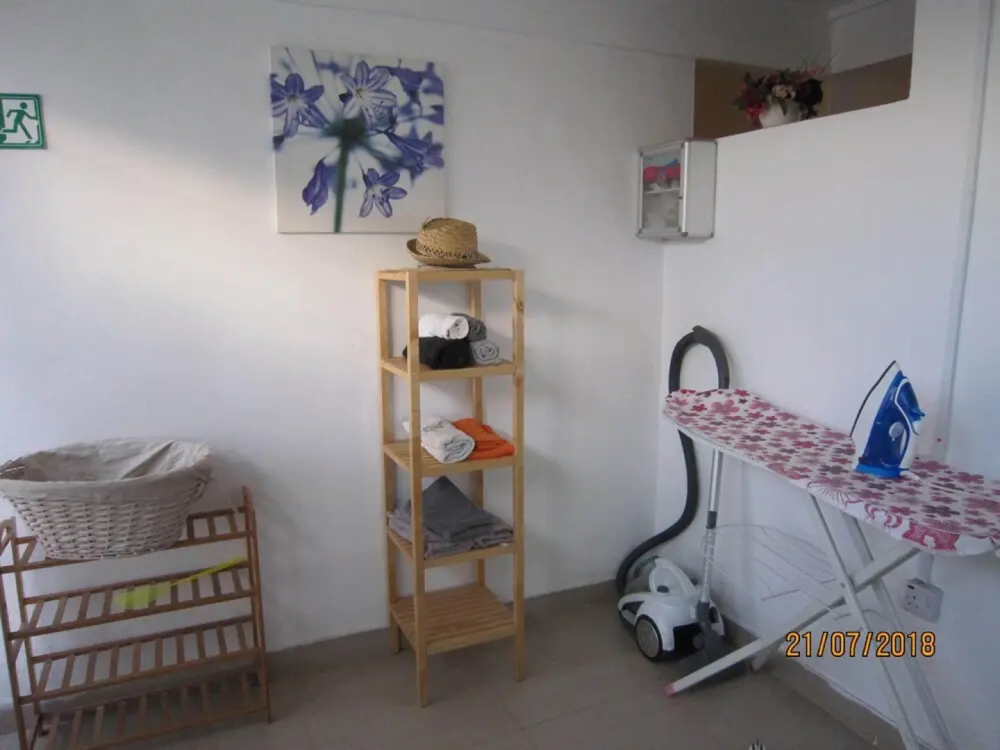 Pretty Villa Santa With Private Pool 120m Walk to the sea