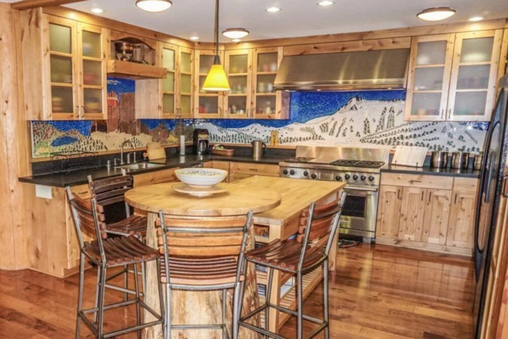 Palisades at Kirkwood Ski in out Luxury Home by RedAwning