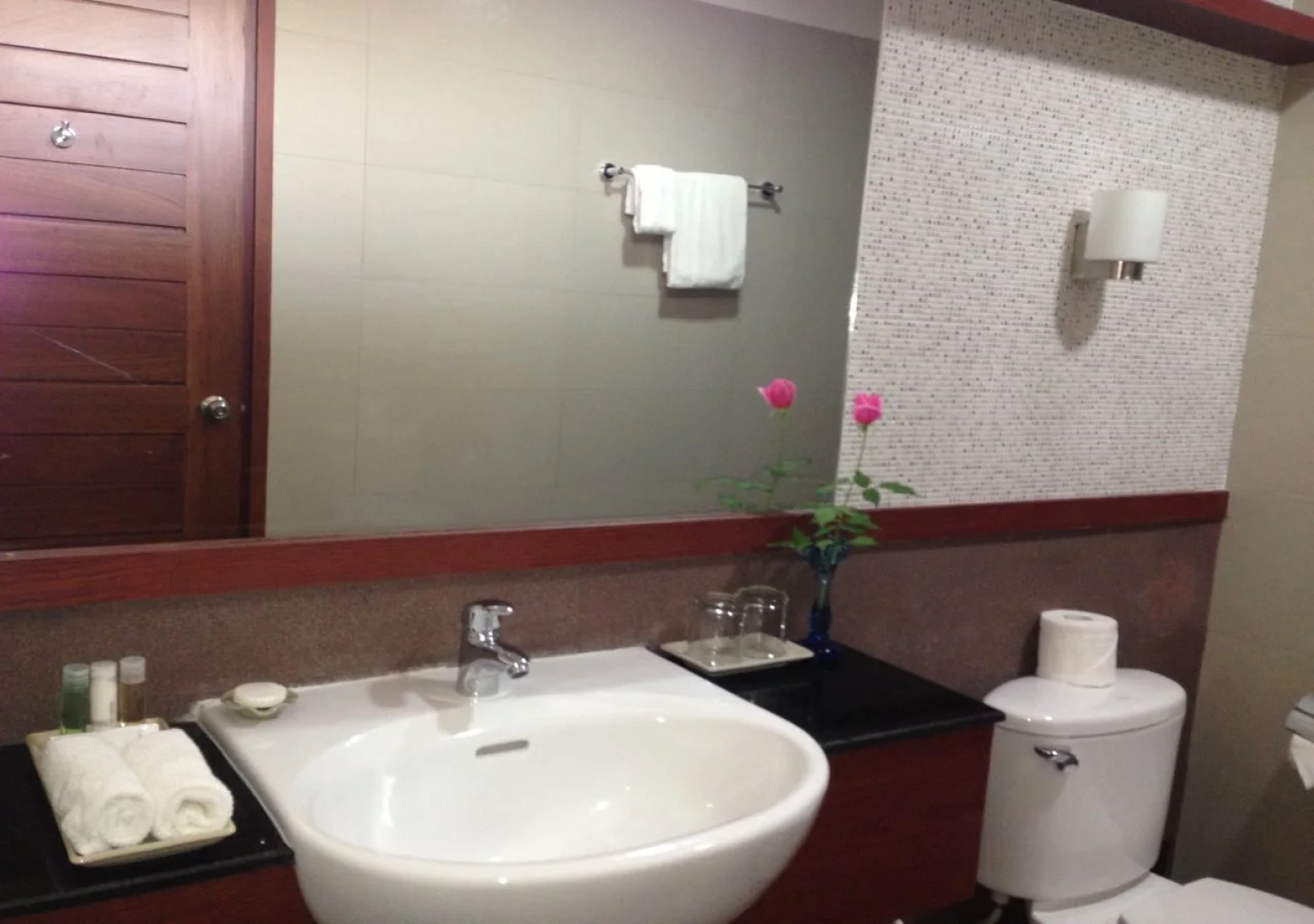 Paradise Hotel Nyaung Shwe