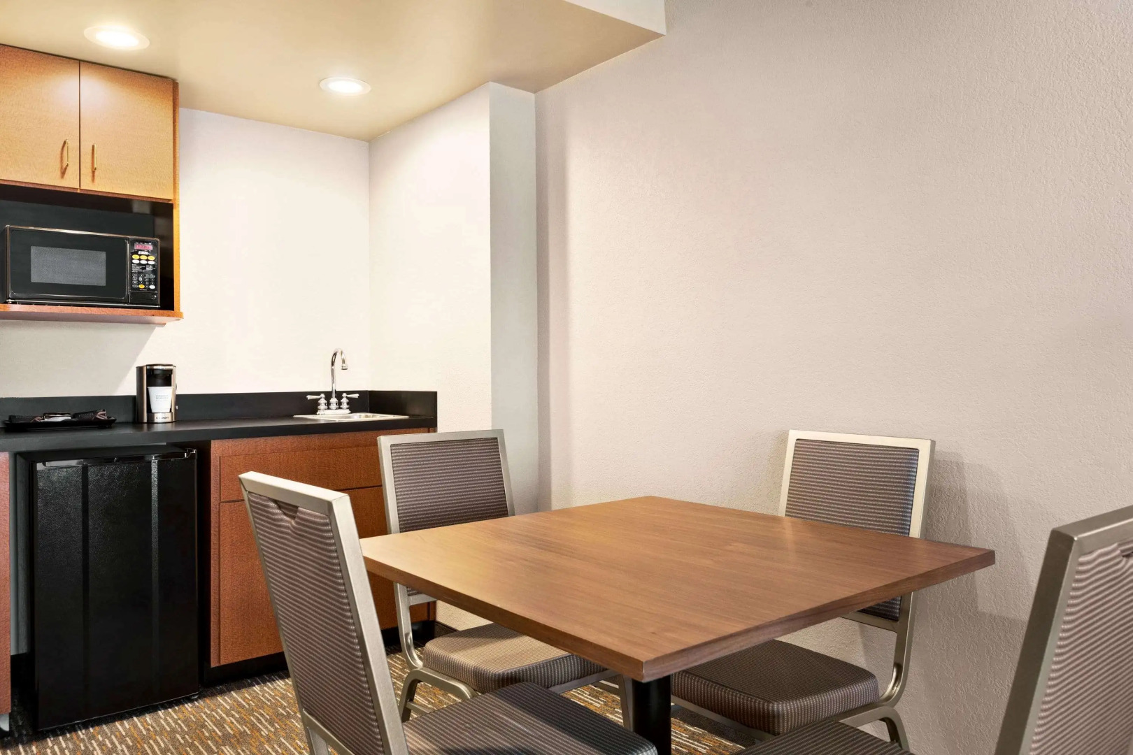 Wingate by Wyndham - Cincinnati - Blue Ash